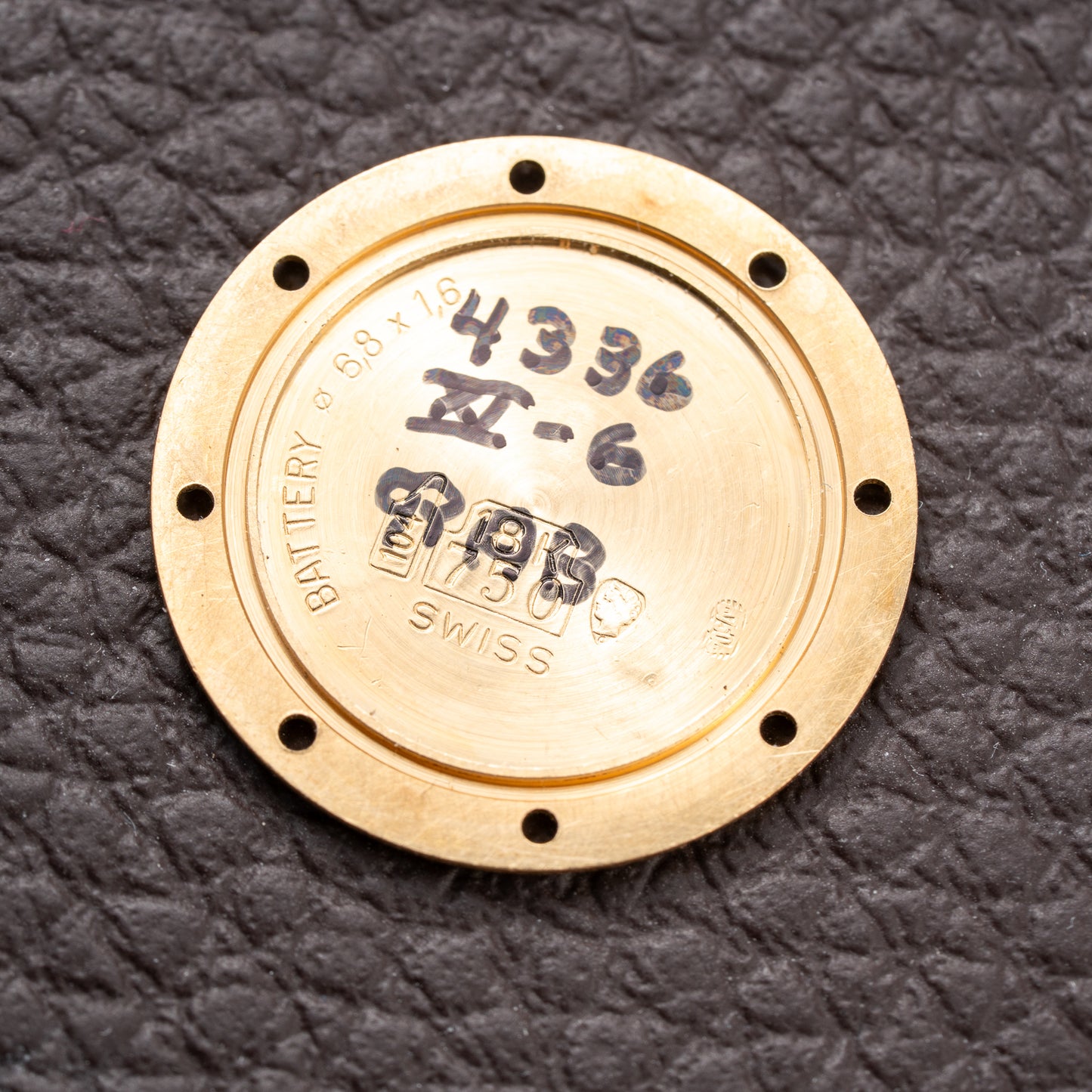 Cartier Panthère Ronde Vendôme Factory Diamond Set 18K Yellow Gold Quartz PM With Box Ref. 66920 From 1990