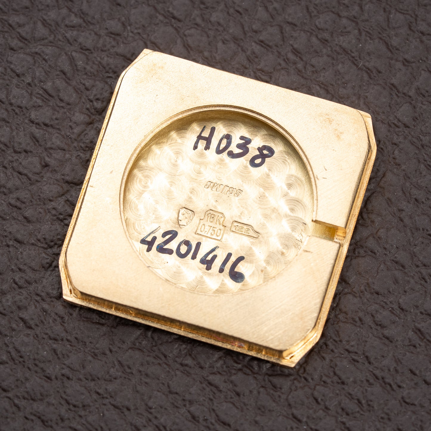 Cartier Santos Dumont Thick Chunky Case 18k Yellow Gold 'Paris' dial Full Set Ref 78097 from 1975