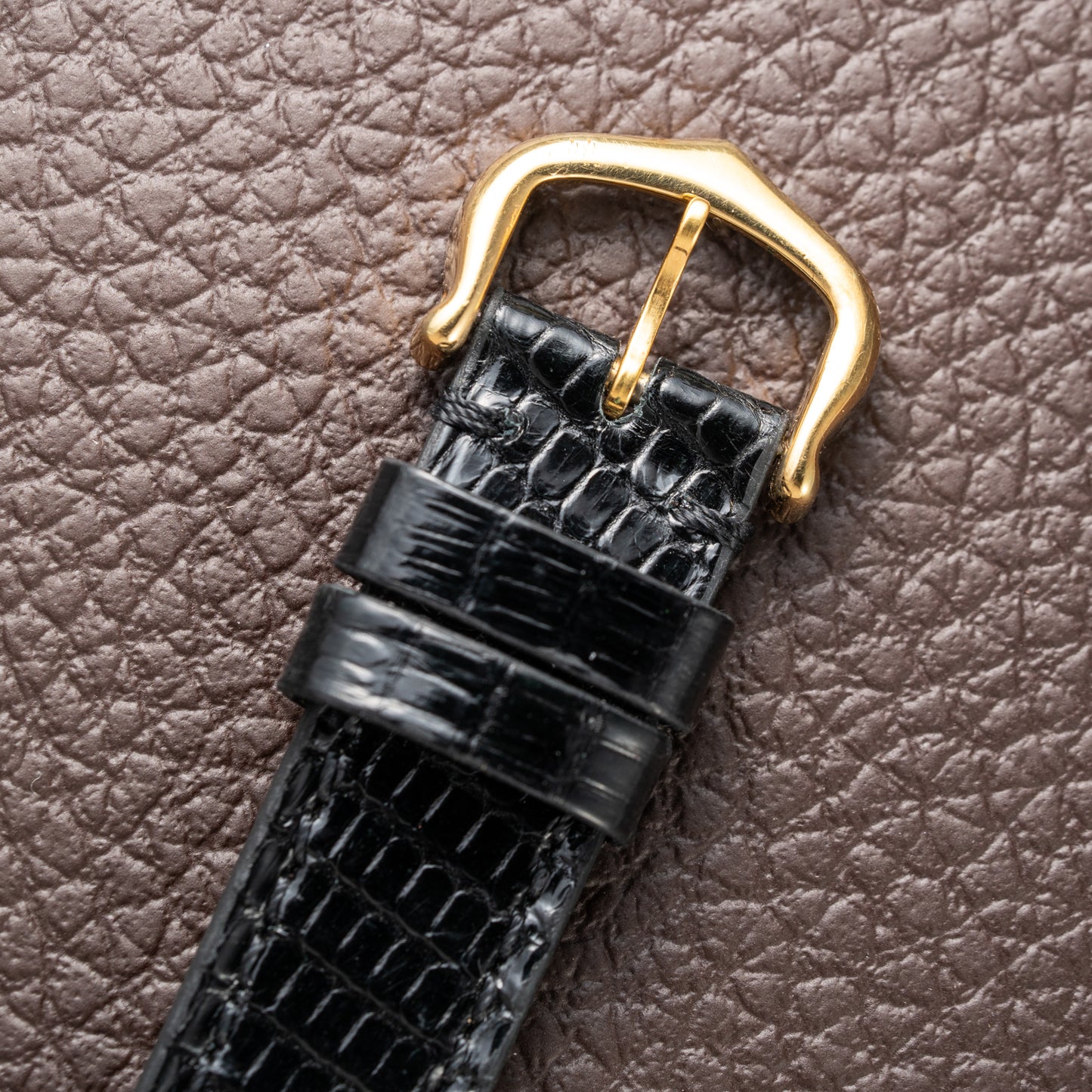 Cartier Tank Louis Paris Dial 18K Gold Pre-CPCP Ref. 878087 from 1990s