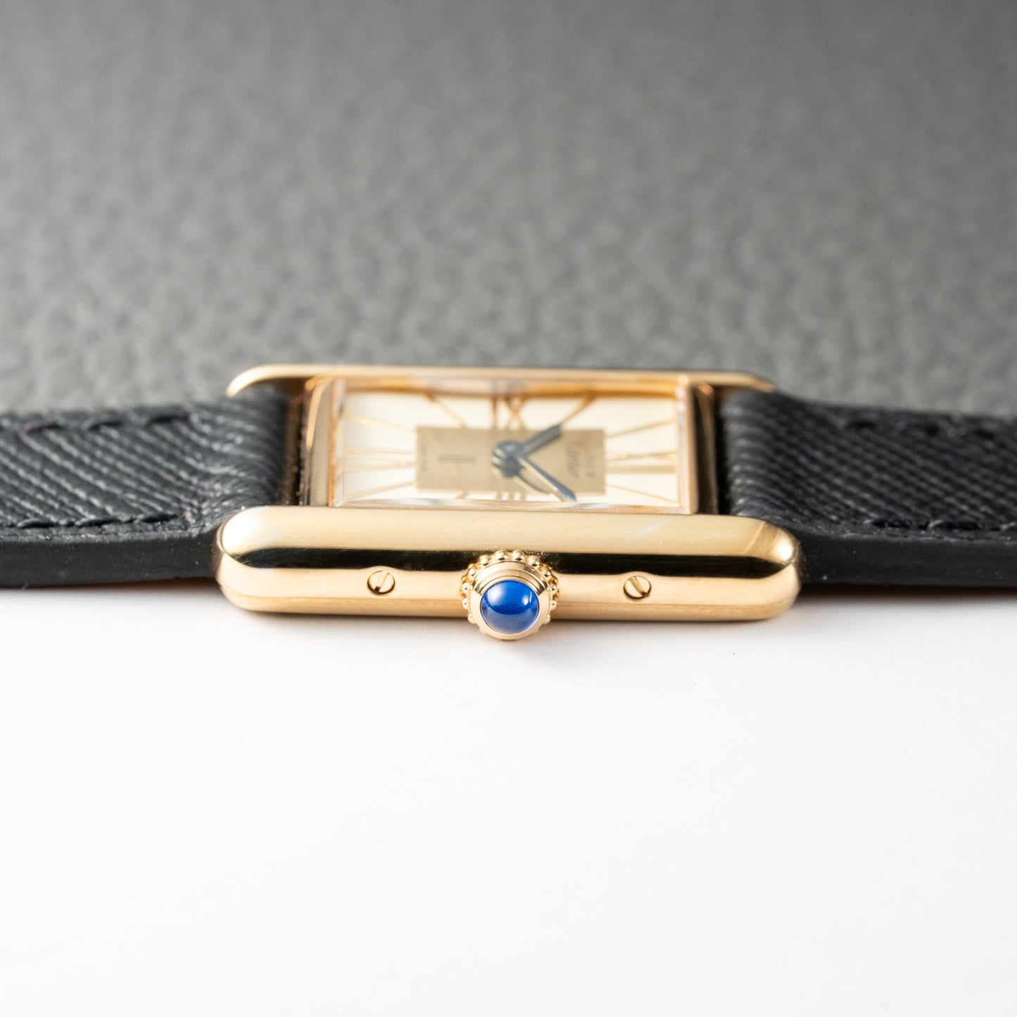 Cartier Must de Tank Vermeil Hollow Big Roman Mirror Dial Ref 3 66001 Quartz PM Cartier Service 2025