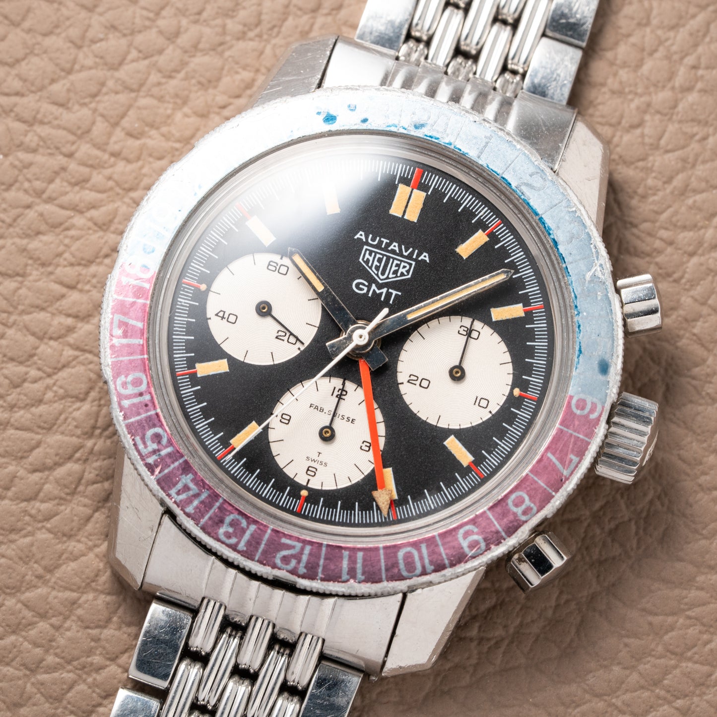 Heuer Autavia GMT Fab. Suisse dial BoR Gay Frères Ref. 2446C from 1972