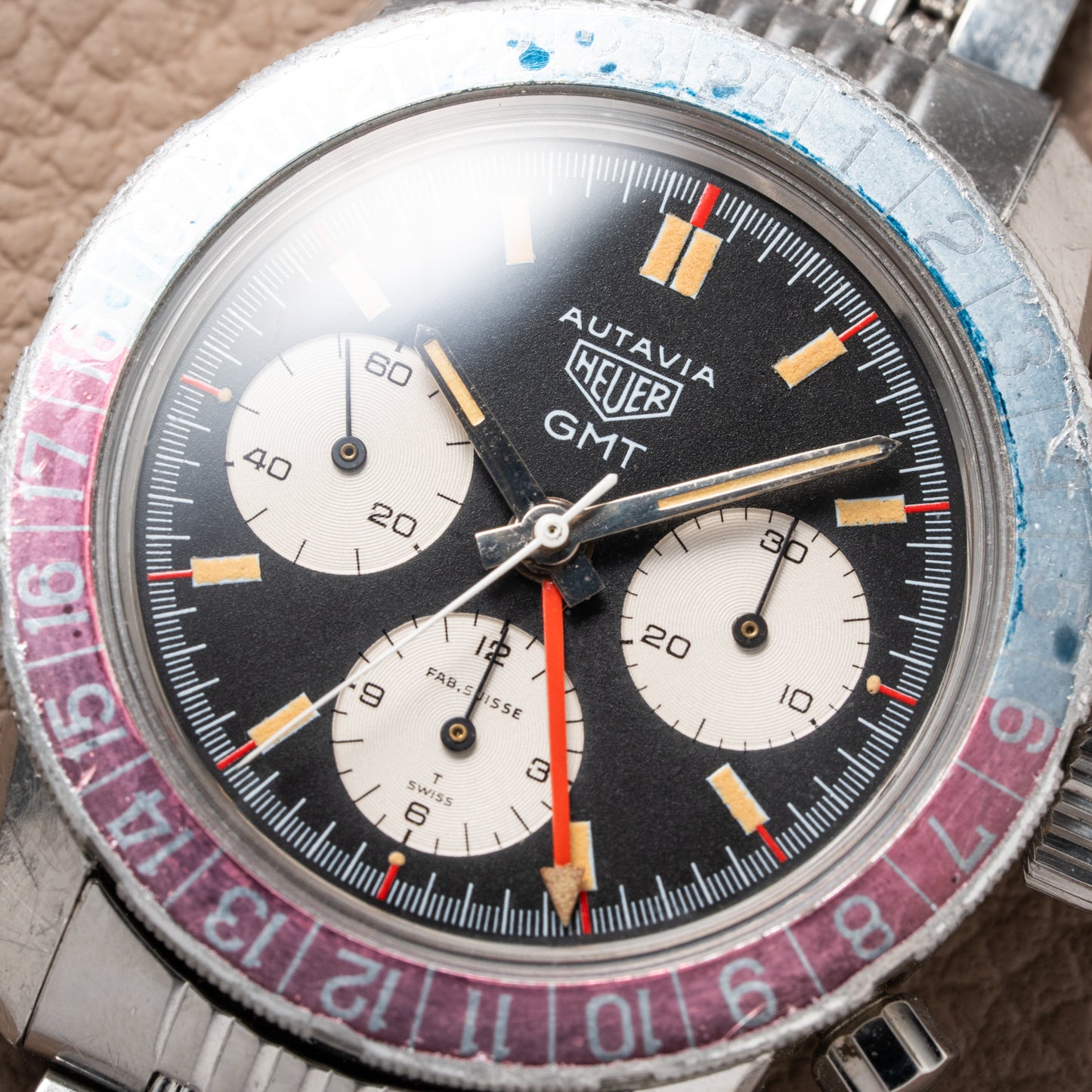 Heuer Autavia GMT Fab. Suisse dial BoR Gay Frères Ref. 2446C from 1972