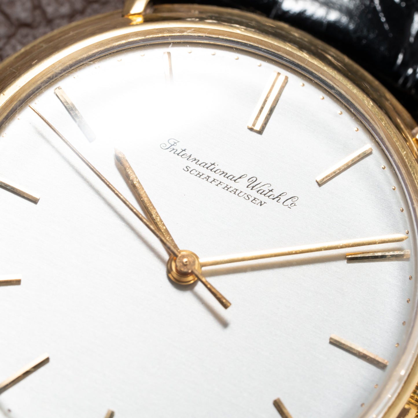 IWC Oversized Jumbo Dress Watch 18K Yellow Gold Cal 89 from 1950s