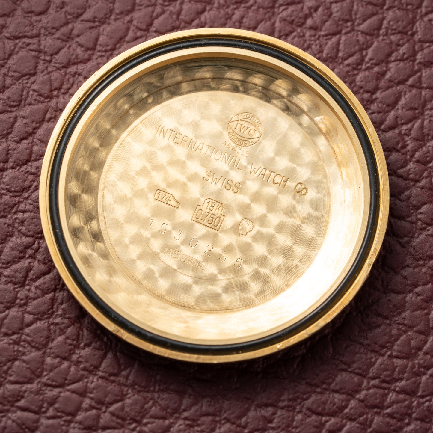IWC Automatic Date Pelaton Calibre 8531 18k Yellow Gold 1960s