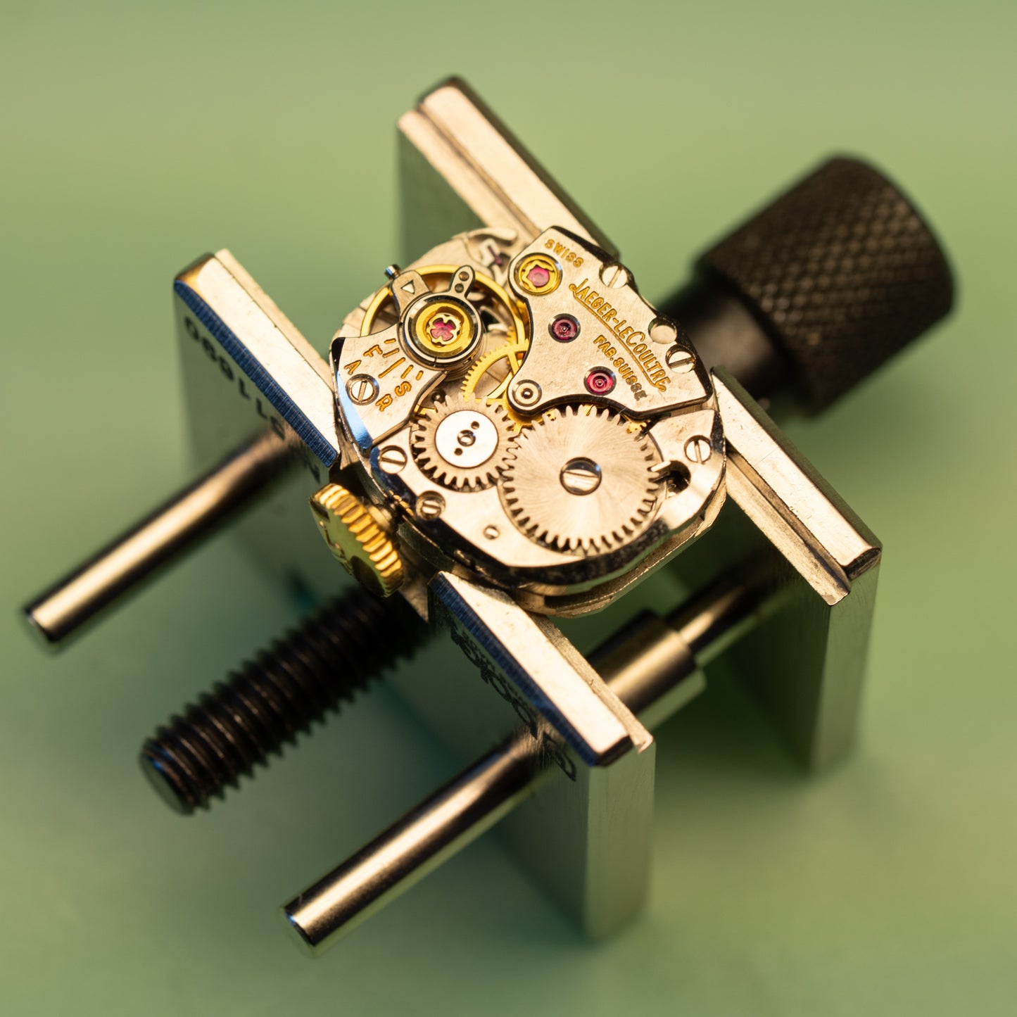 Jaeger LeCoultre Etrier Lucchetto 18K