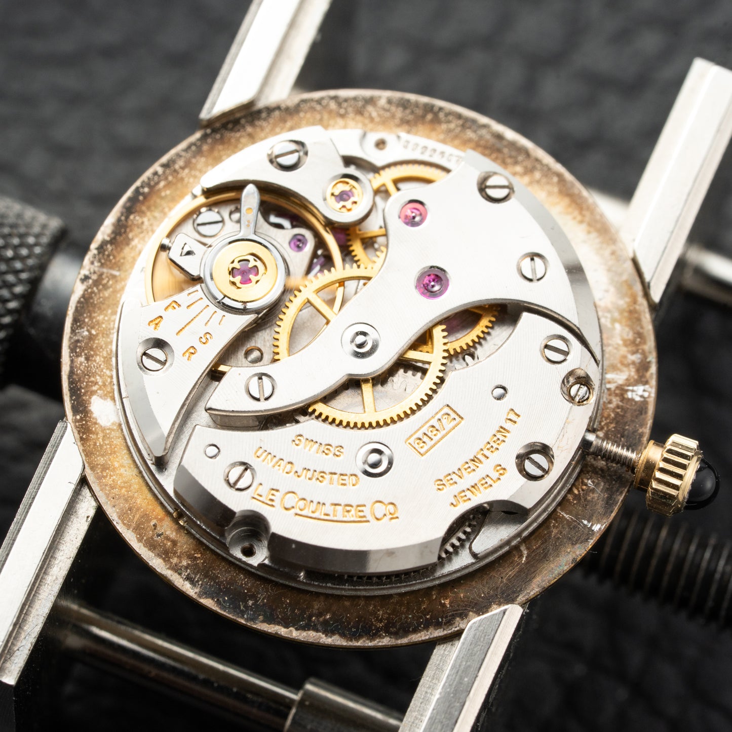 Jaeger LeCoultre Hand Engraved 18K Yellow Gold Oval Roman Dial (1960s) Calibre 818