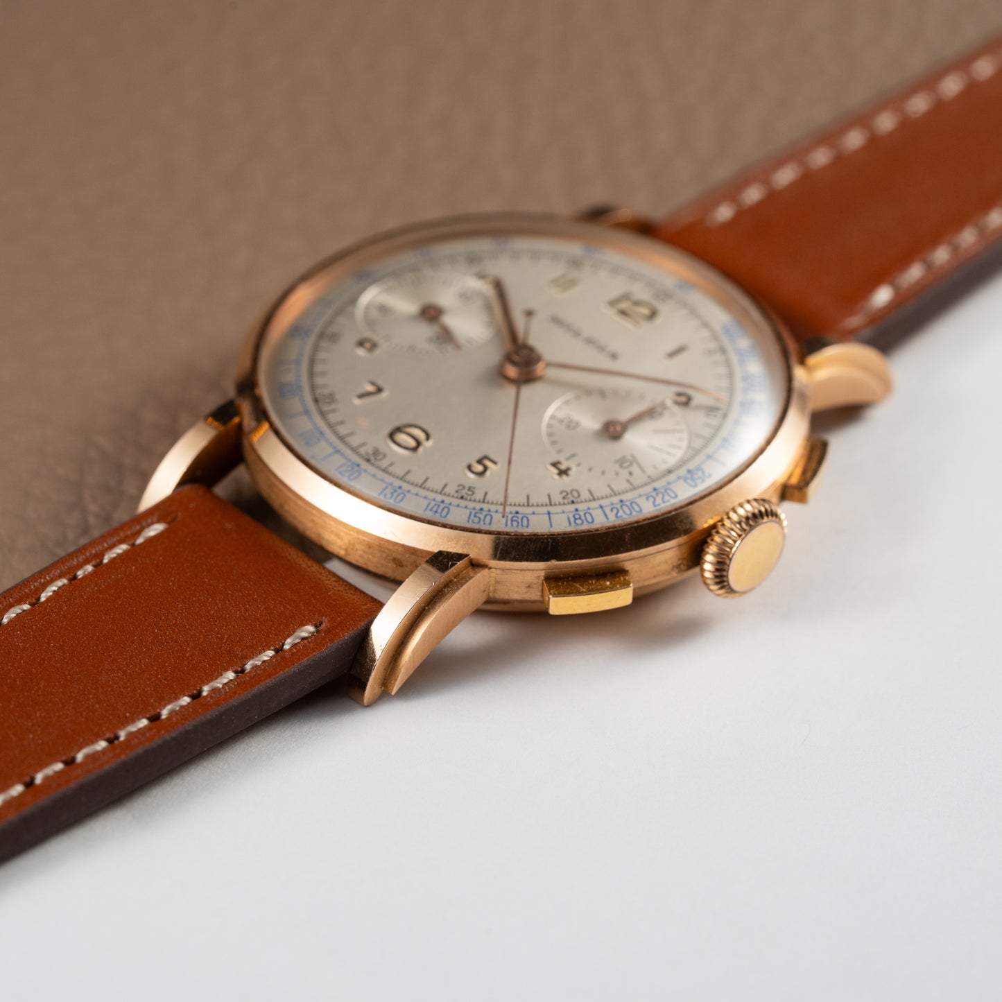 Mildia Valjoux 22 Chronograph Stepped Lugs