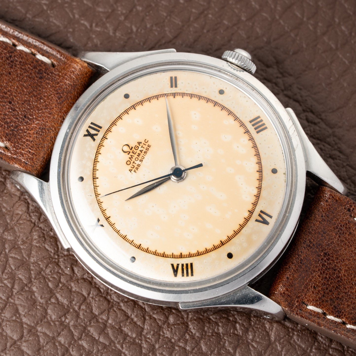 Omega Automatic Fab. Suisse ‘Ambassador' Cal 28.10 Bumper Ref 2421 from 1945