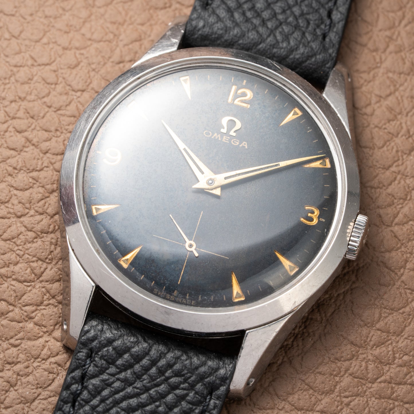 Omega Black Dial Rare Sunken Indexes Cal. 266 Ref. 2750 from 1954