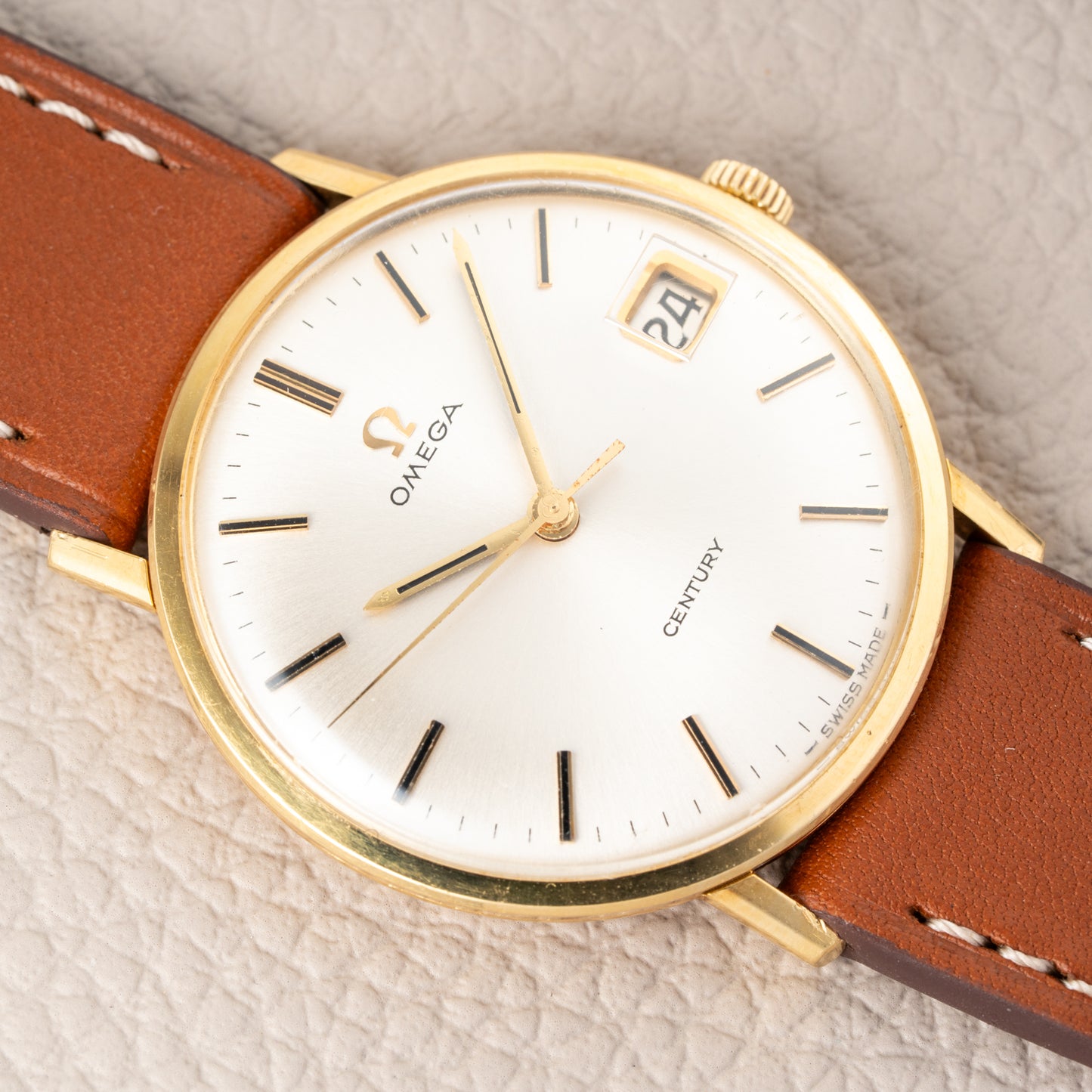 Omega Century 18K Yellow Gold Dress Watch Date Ref. 132.026 from 1966