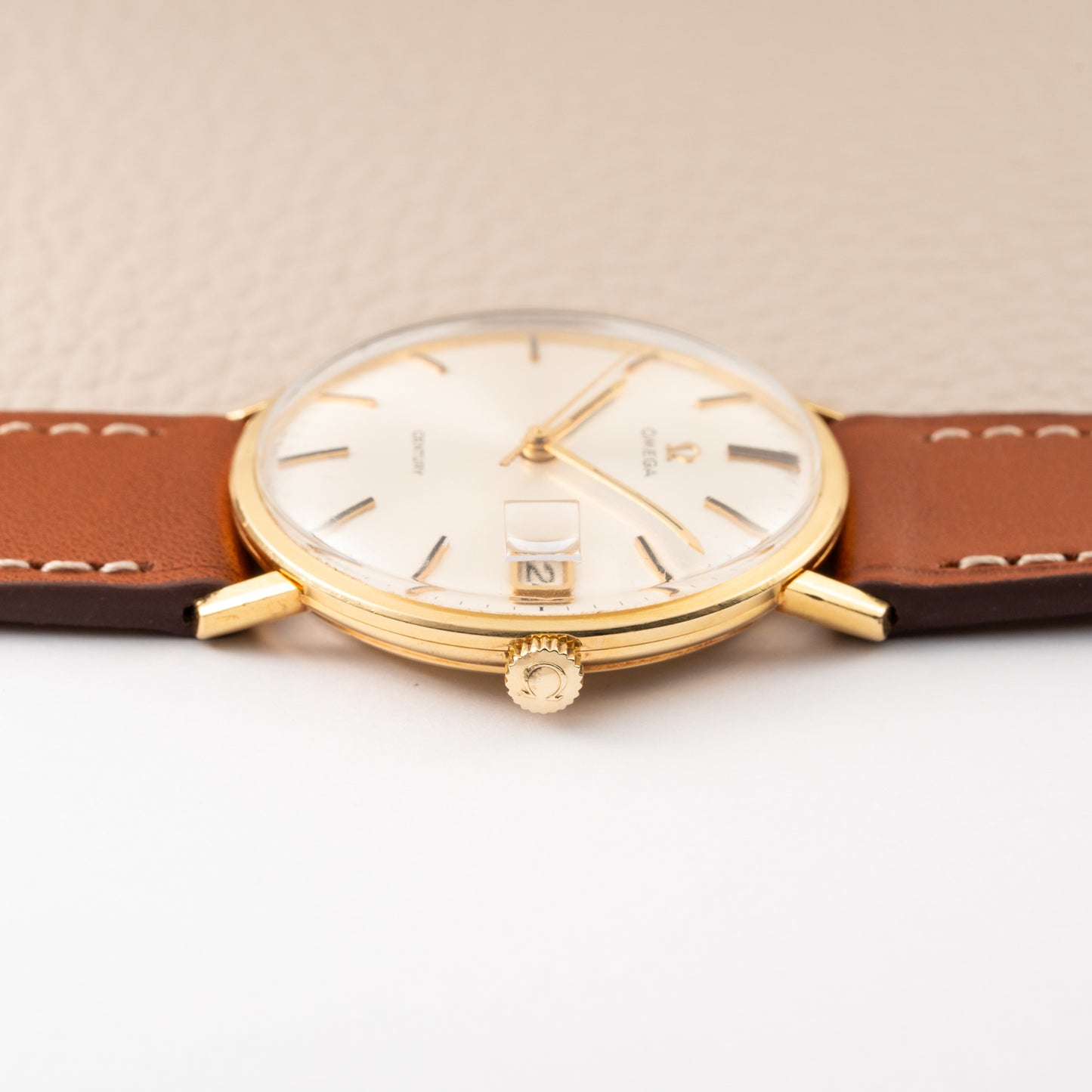 Omega Century 18K Yellow Gold Dress Watch Date Ref. 132.026 from 1966