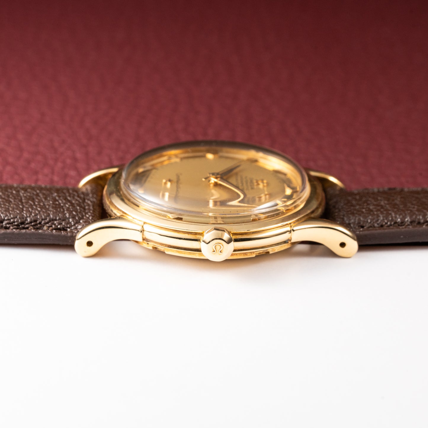 Omega Constellation DeLuxe Pie Pan 18K Yellow Gold from 1952 ref 2652