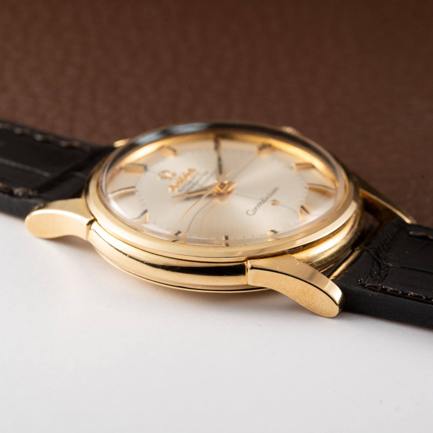 Omega Constellation Pie Pan Automatic 18K Yellow Gold Ref. 14381 Onyx Indices from 1959