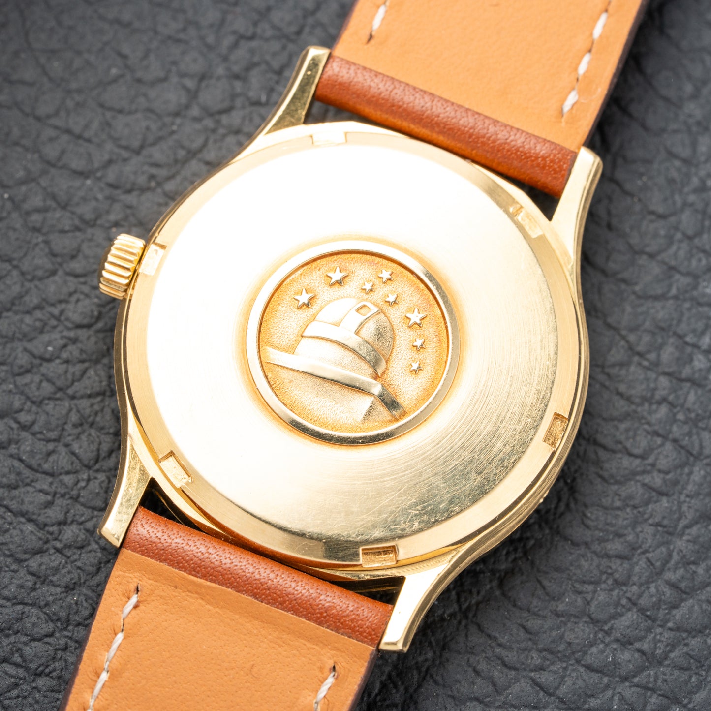 Omega Constellation 18K Yellow Gold Chronometer Automatic Ref. 166.052 from 1969