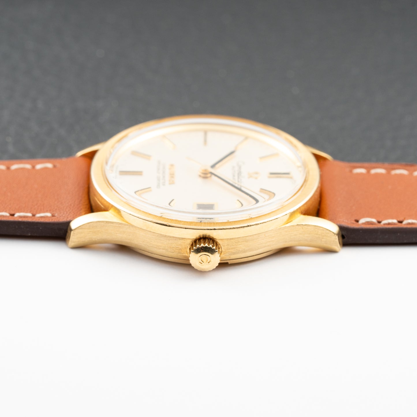 Omega Constellation 18K Yellow Gold Chronometer Automatic Ref. 166.052 from 1969
