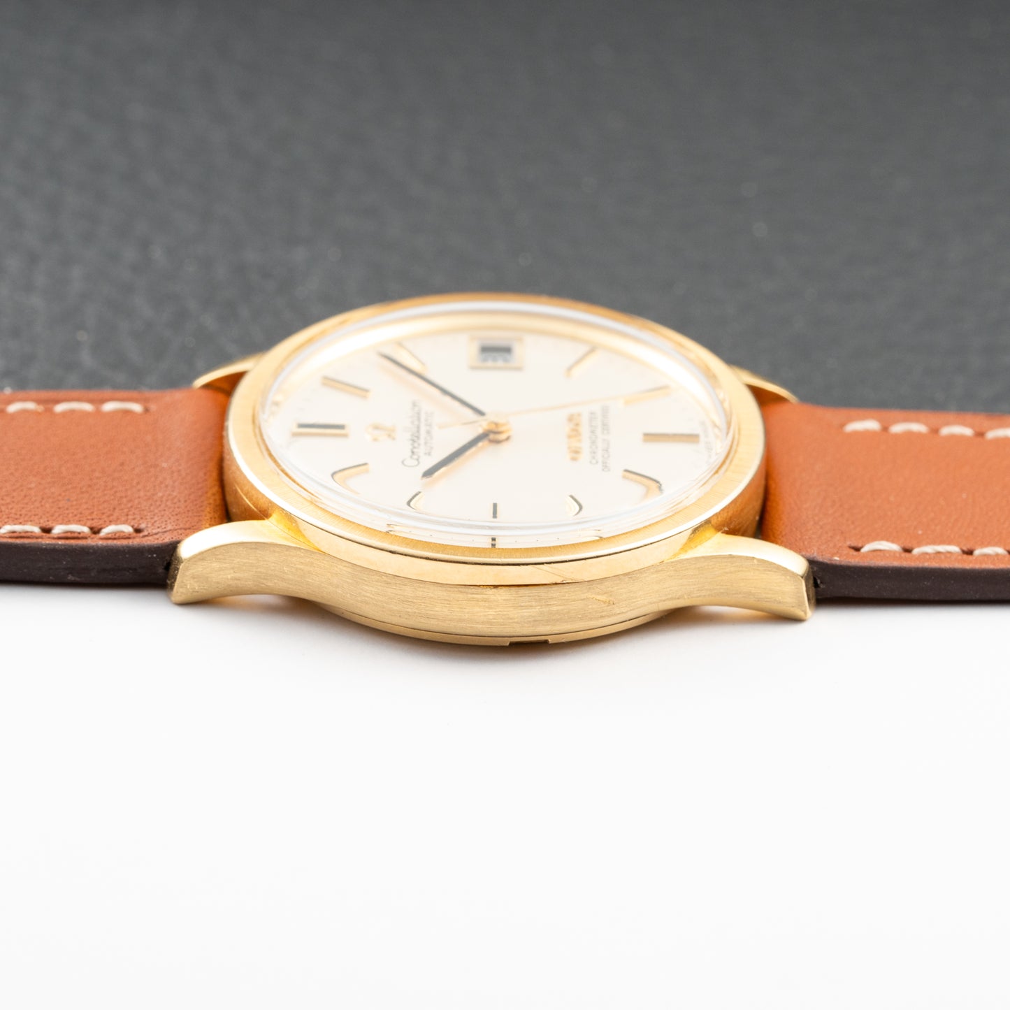 Omega Constellation 18K Yellow Gold Chronometer Automatic Ref. 166.052 from 1969