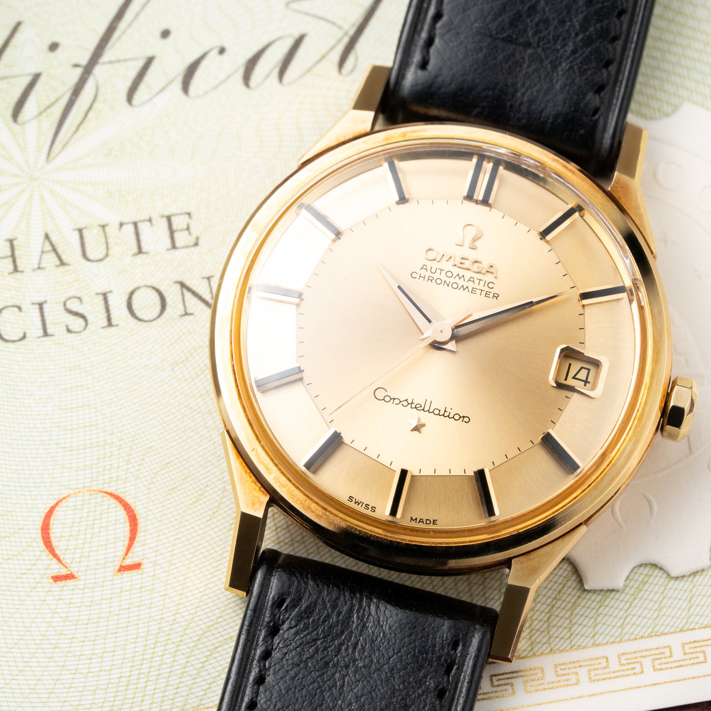Omega Constellation Automatic DeLuxe Pie Pan Onyx Dial Dog-Leg Case Ref 168.005 from 1962 MUSEUM QUALITY