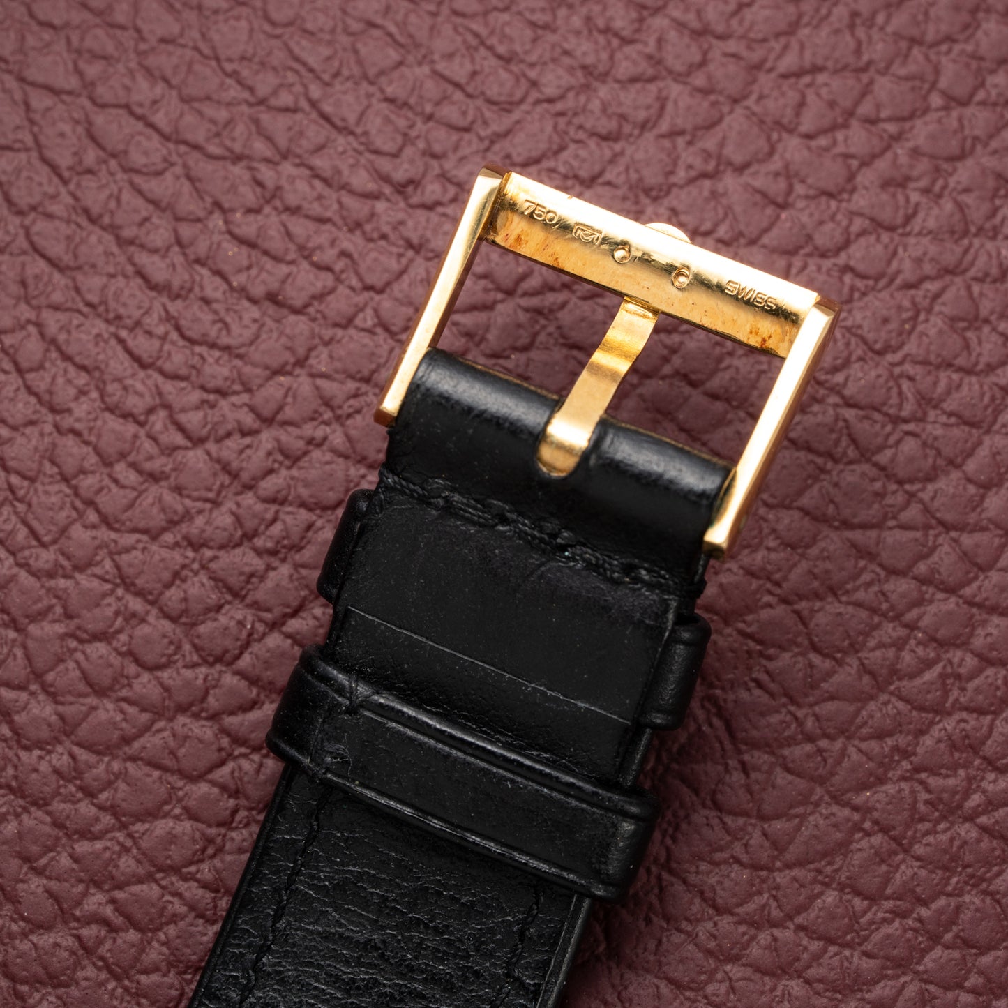 Omega Constellation Automatic DeLuxe Pie Pan Onyx Dial Dog-Leg Case Ref 168.005 from 1962 MUSEUM QUALITY