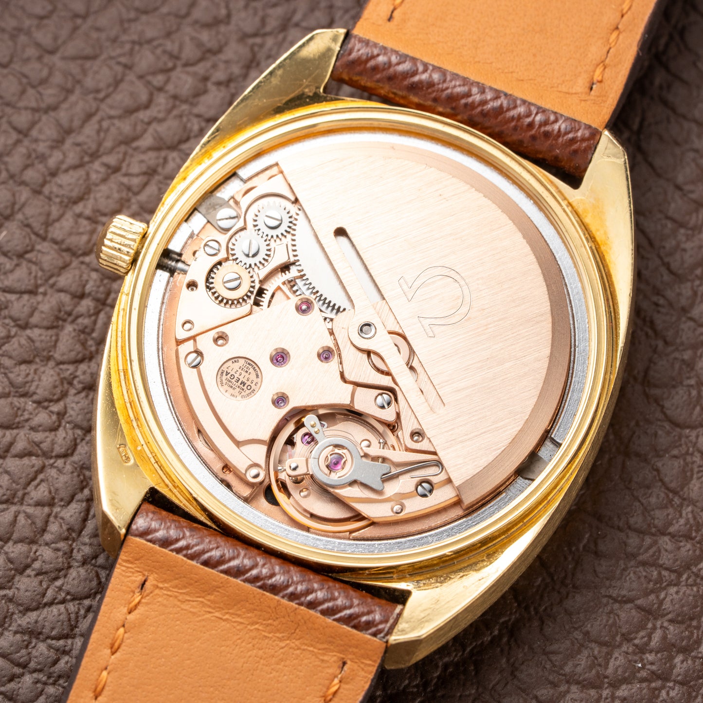 Omega Constellation C-Shape OM Dial 18K Yellow Gold Fluted Bezel Ref. 168.0057 from 1972