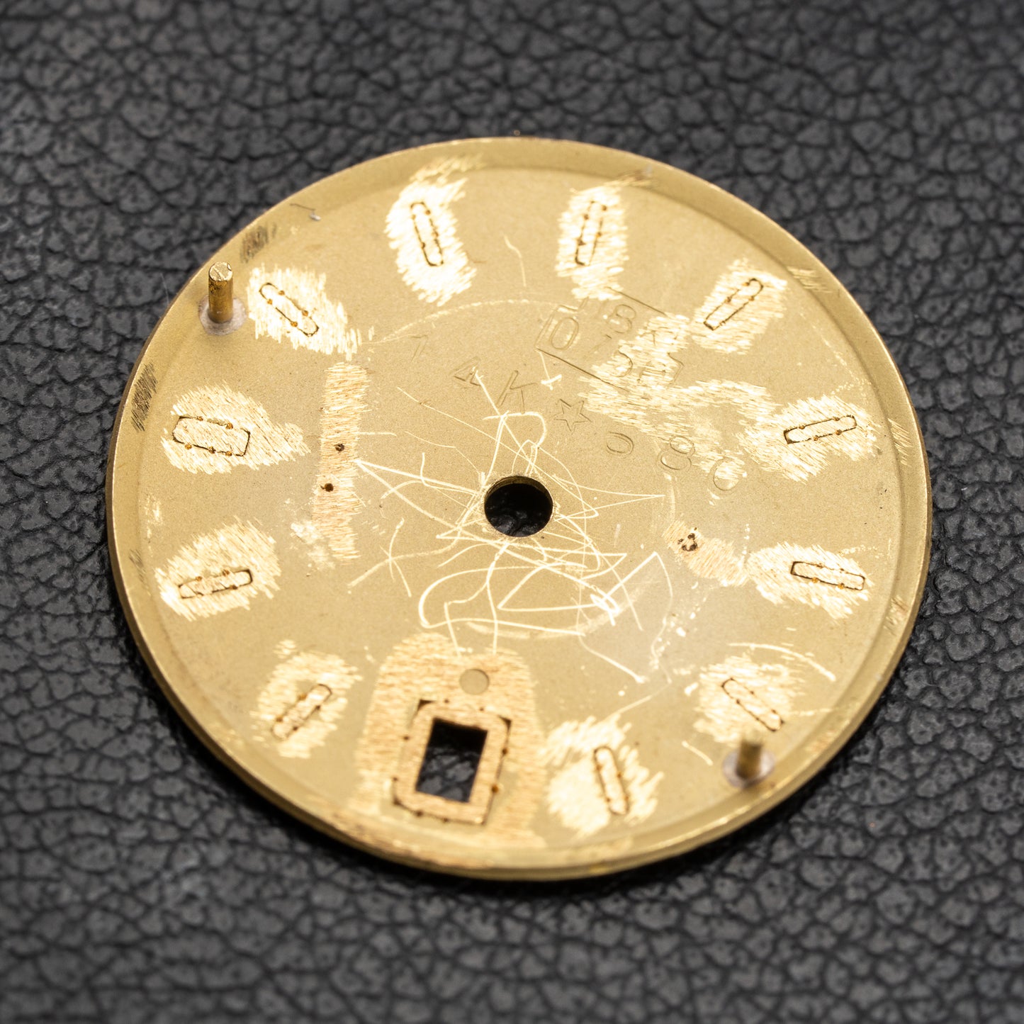 Omega Constellation Lady “C-Shape” OM Linen Dial 18K Yellow Gold Ref. 568.011 from 1968