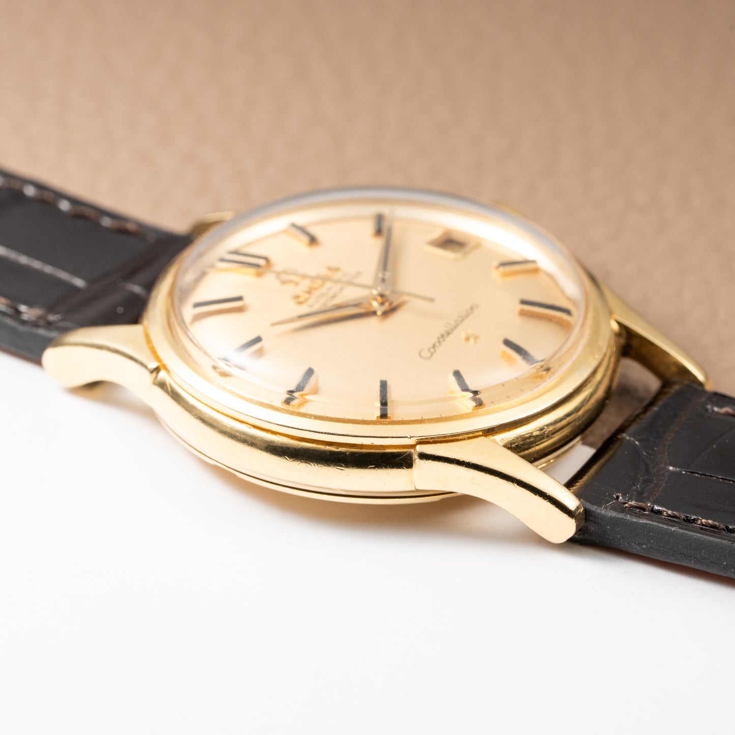 Omega Constellation DeLuxe Automatic Onyx Indices 18K Yellow Gold Ref. 14393 from 1959