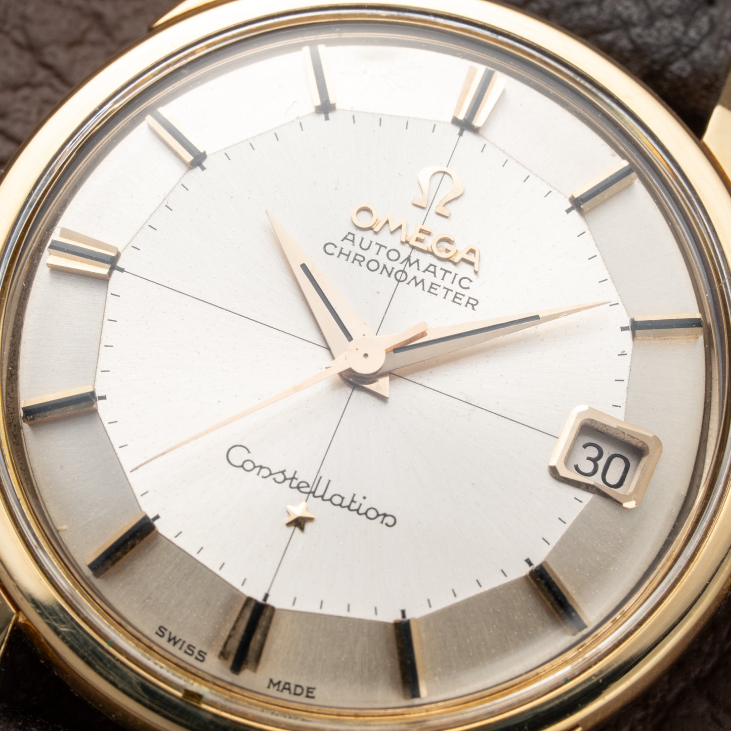 Omega Constellation Pie Pan Crosshair Dial Dog Leg 18K Gold Ref 168.005 from 1962