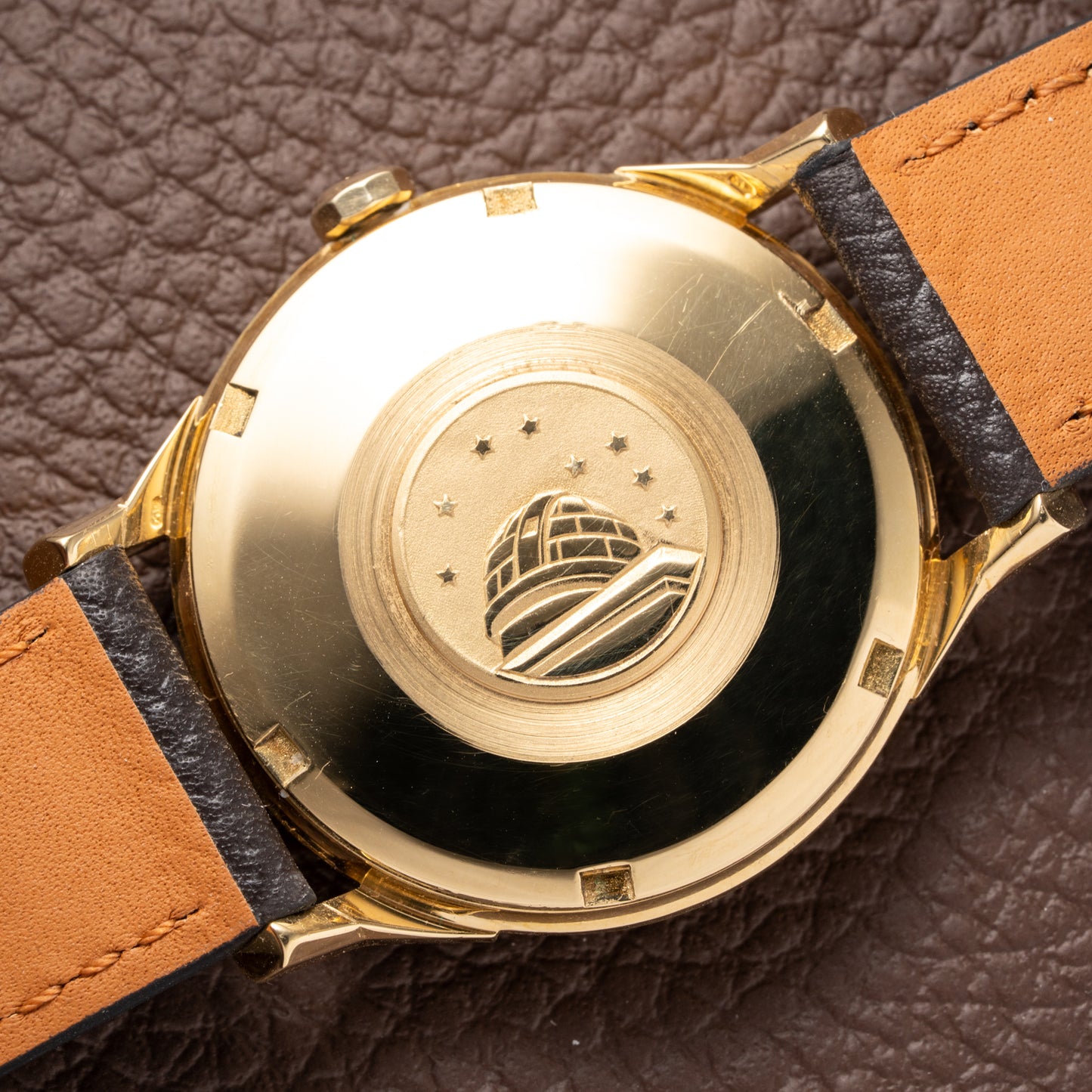 Omega Constellation Pie Pan Crosshair Dial Dog Leg 18K Gold Ref 168.005 from 1962