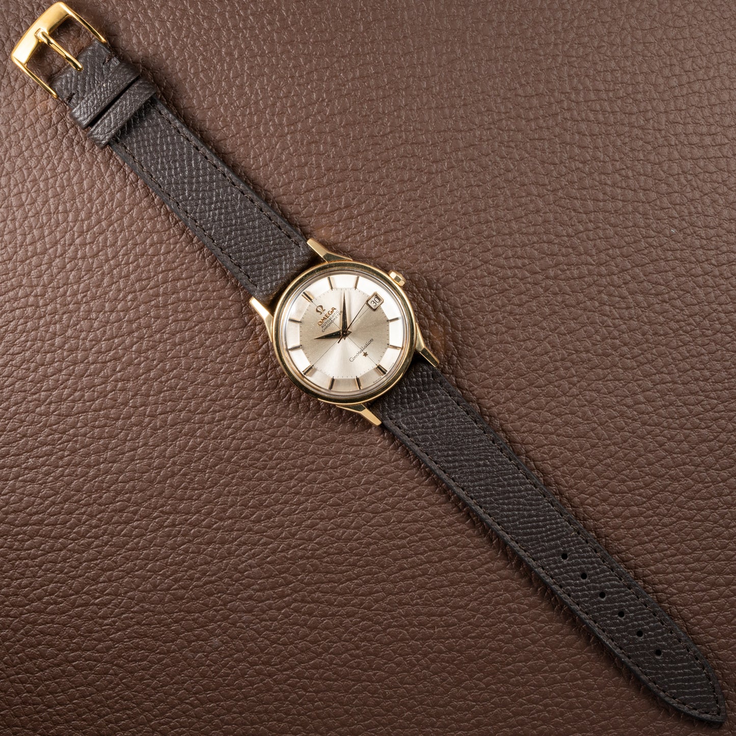 Omega Constellation Pie Pan Crosshair Dial Dog Leg 18K Gold Ref 168.005 from 1962