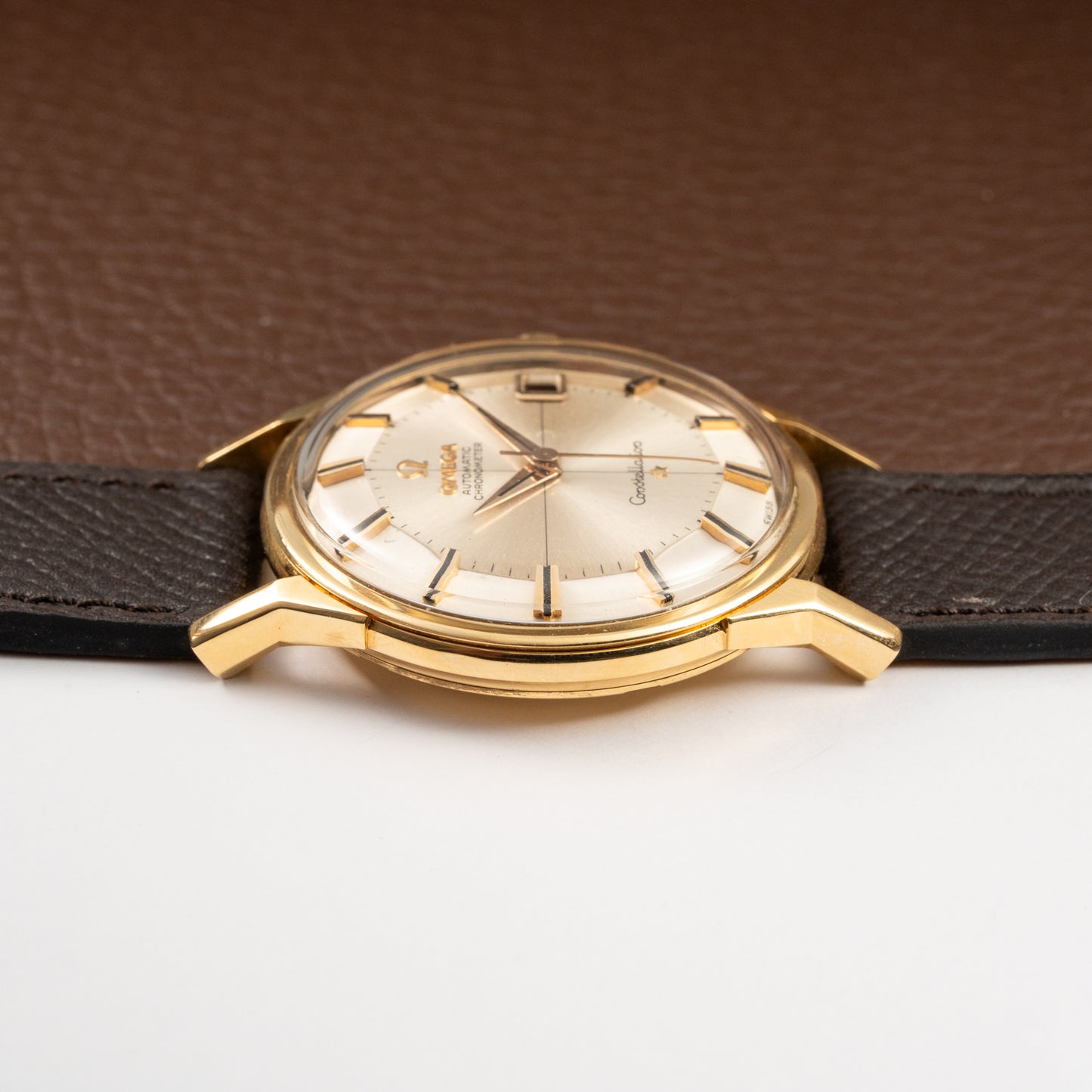 Omega Constellation Pie Pan Crosshair Dial Dog Leg 18K Gold Ref 168.005 from 1962