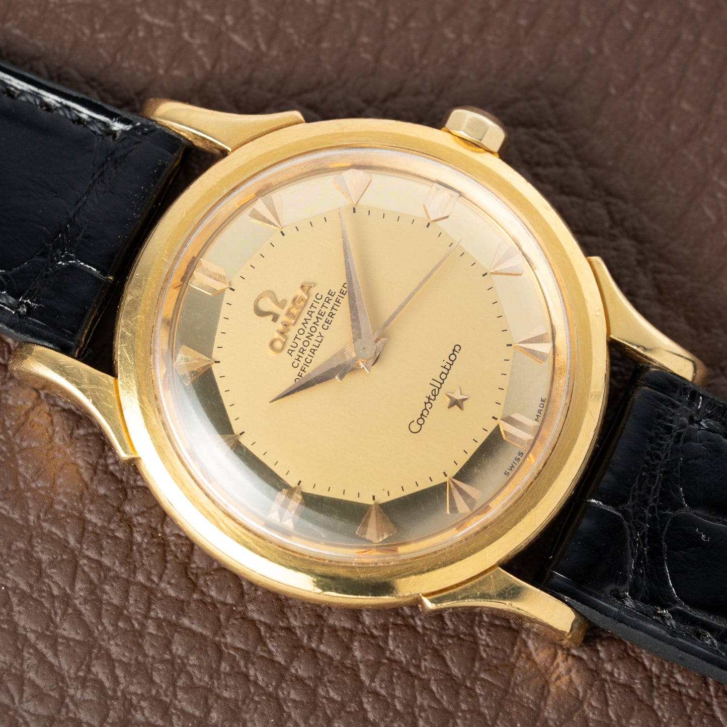 Omega Constellation De Luxe Pie Pan 18K Yellow Gold Ref. 2852 / 2853 from 1956