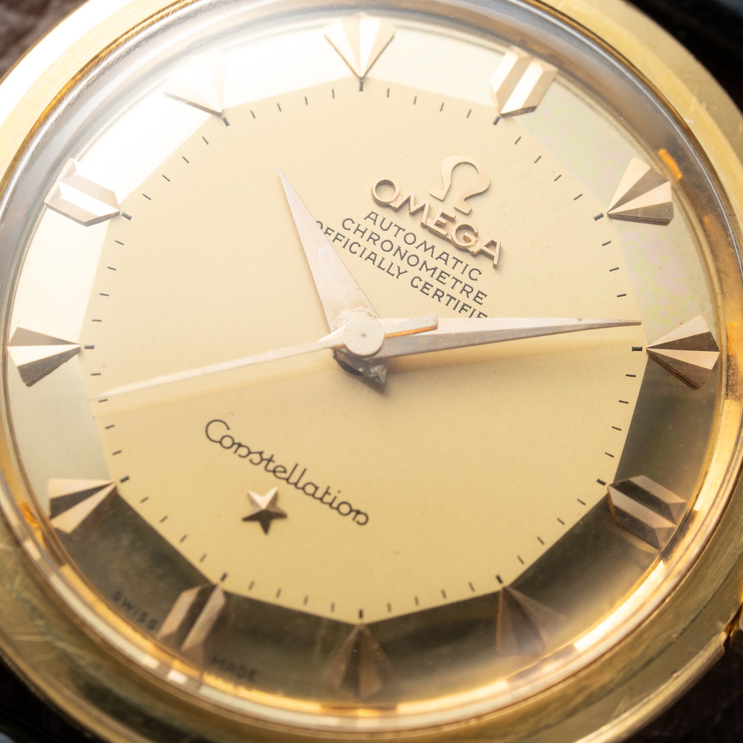 Omega Constellation De Luxe Pie Pan 18K Yellow Gold Ref. 2852 / 2853 from 1956