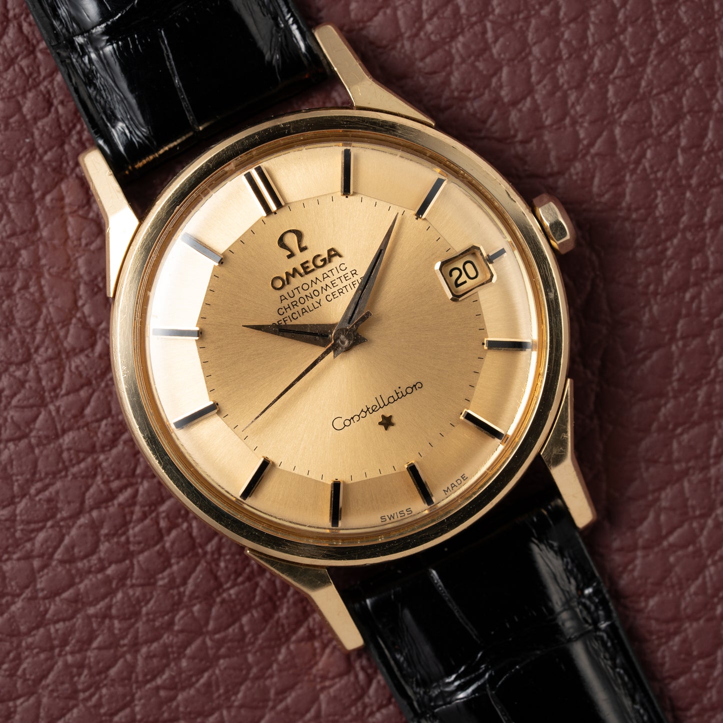 Omega Constellation Automatic Pie Pan Dog Leg 18K Ref. 168.005 from 1963
