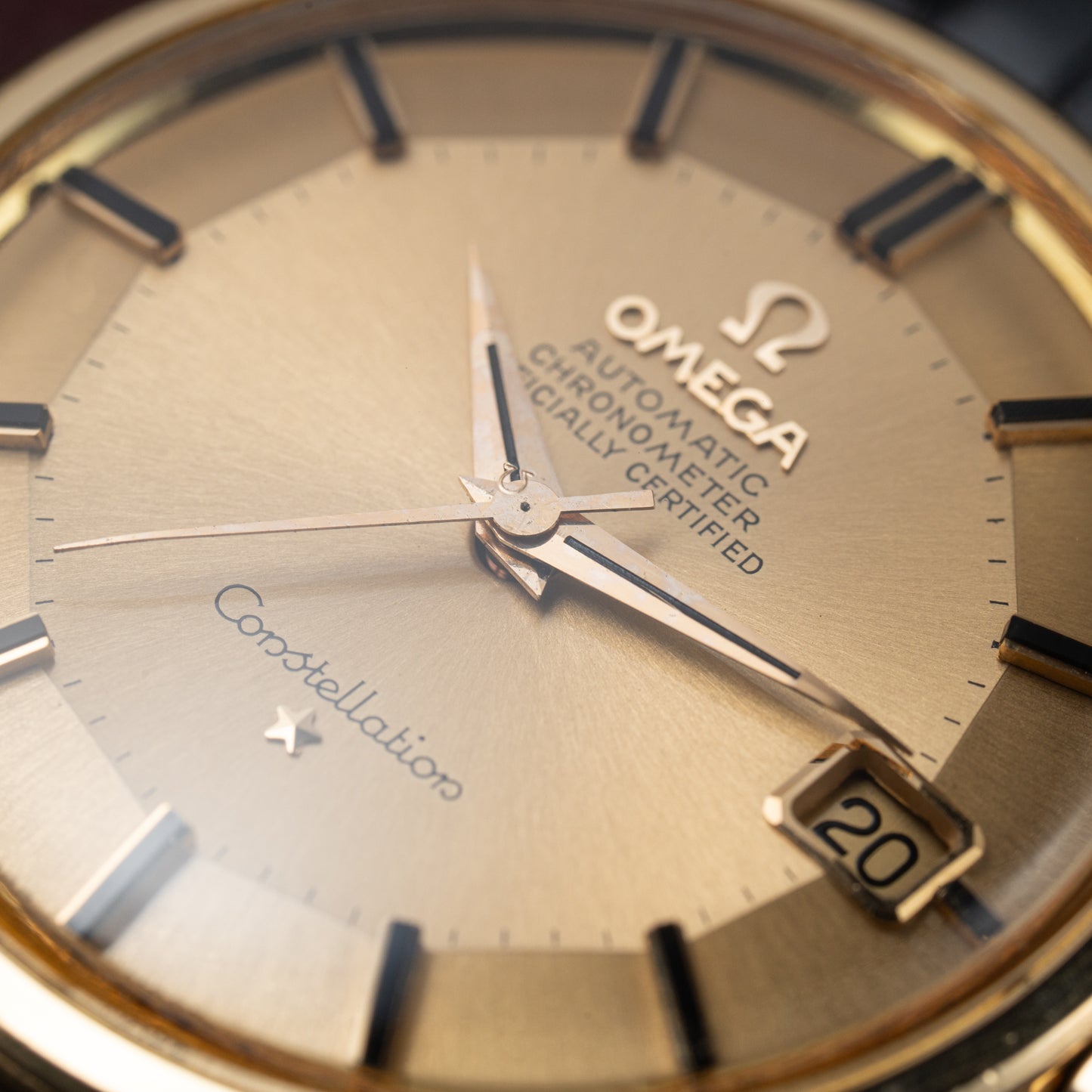Omega Constellation Automatic Pie Pan Dog Leg 18K Ref. 168.005 from 1963