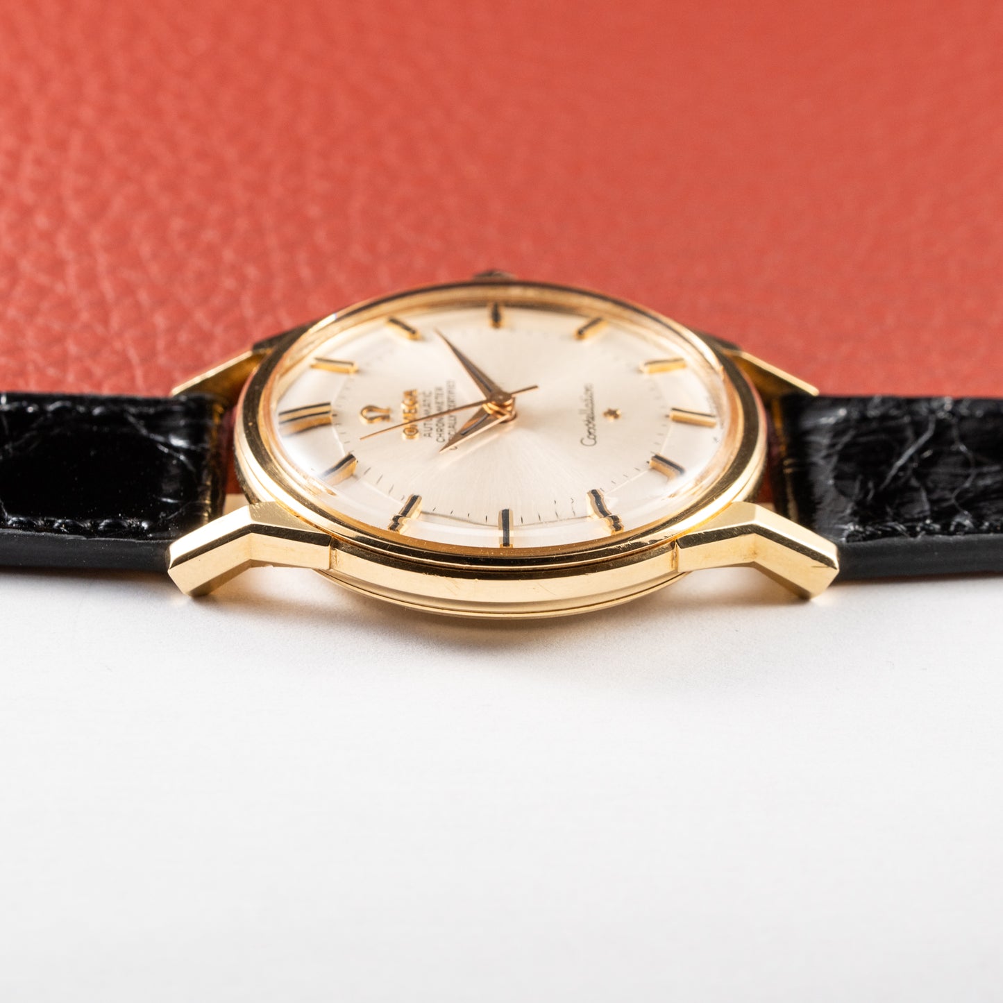 Omega Constellation Automatic Pie Pan Dog Leg 18K Gold Ref. 167.005 from 1966