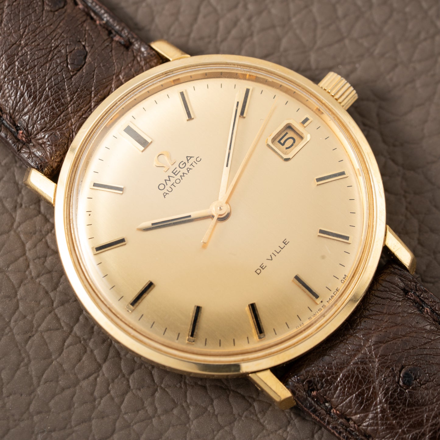 Omega De Ville De Luxe OM Onyx Dial Ref. 166.033 from 1967