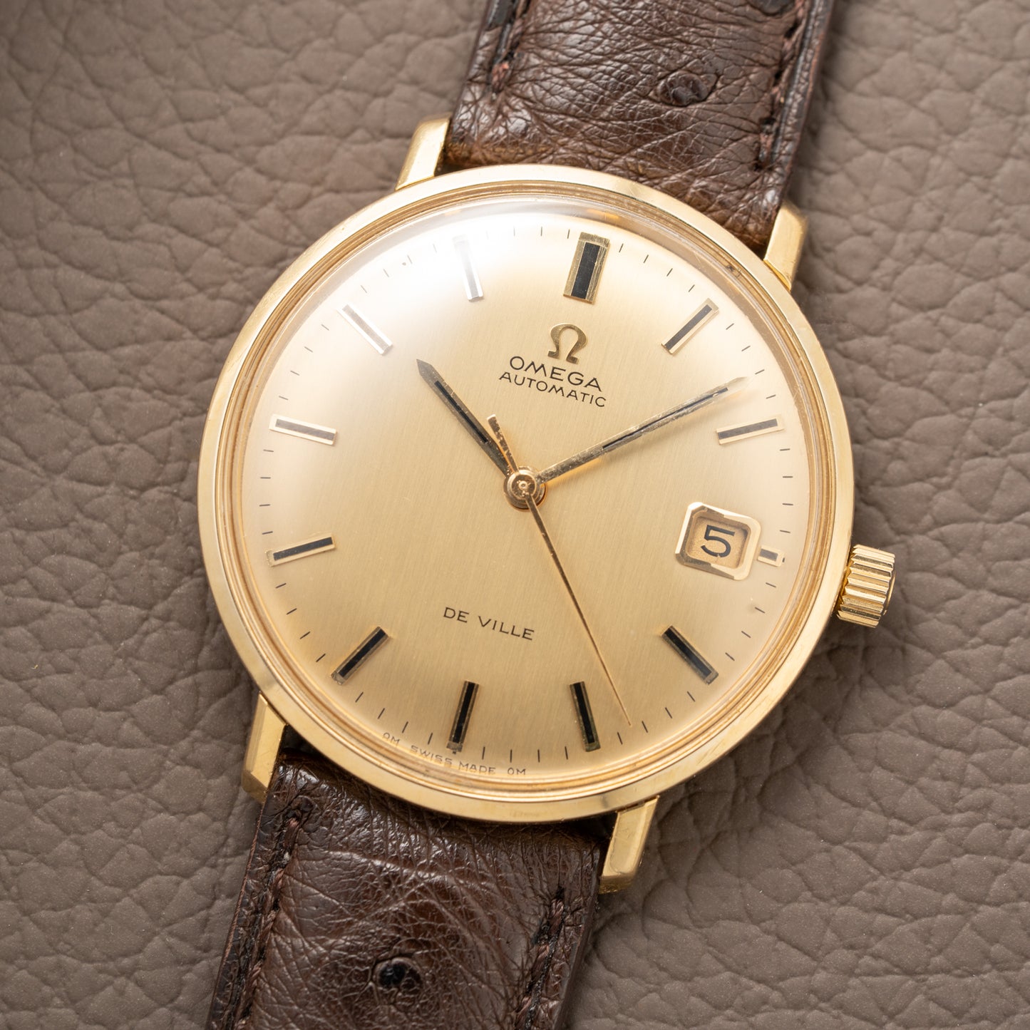 Omega De Ville De Luxe OM Onyx Dial Ref. 166.033 from 1967
