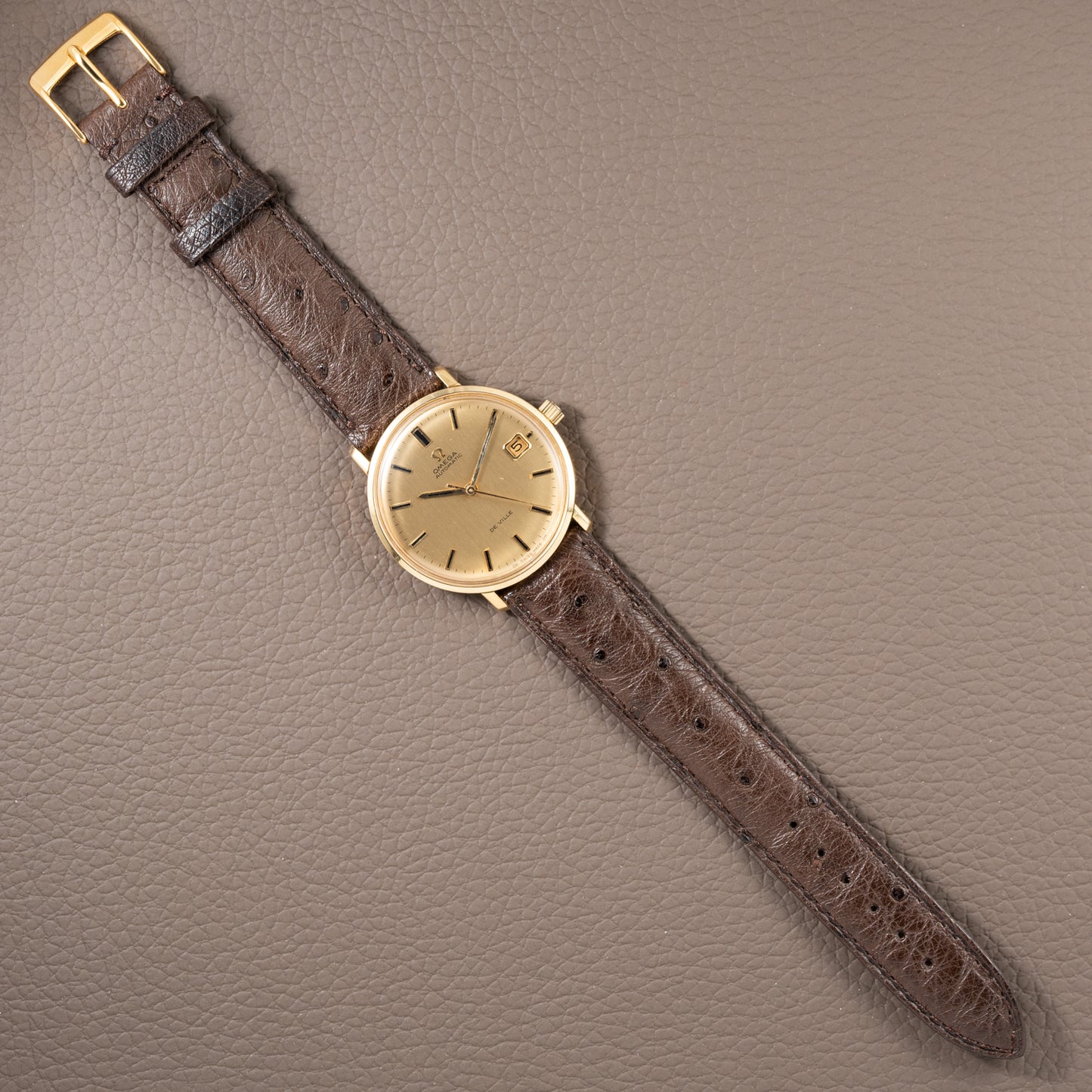 Omega De Ville De Luxe OM Onyx Dial Ref. 166.033 from 1967