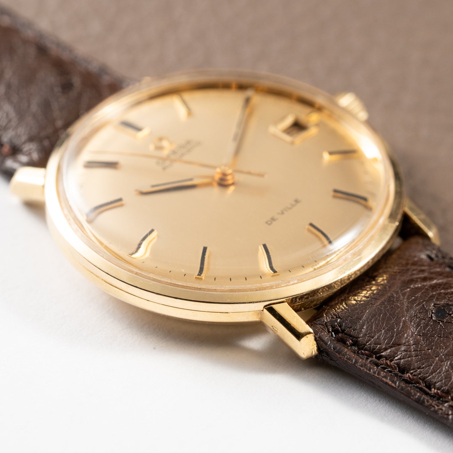 Omega De Ville De Luxe OM Onyx Dial Ref. 166.033 from 1967