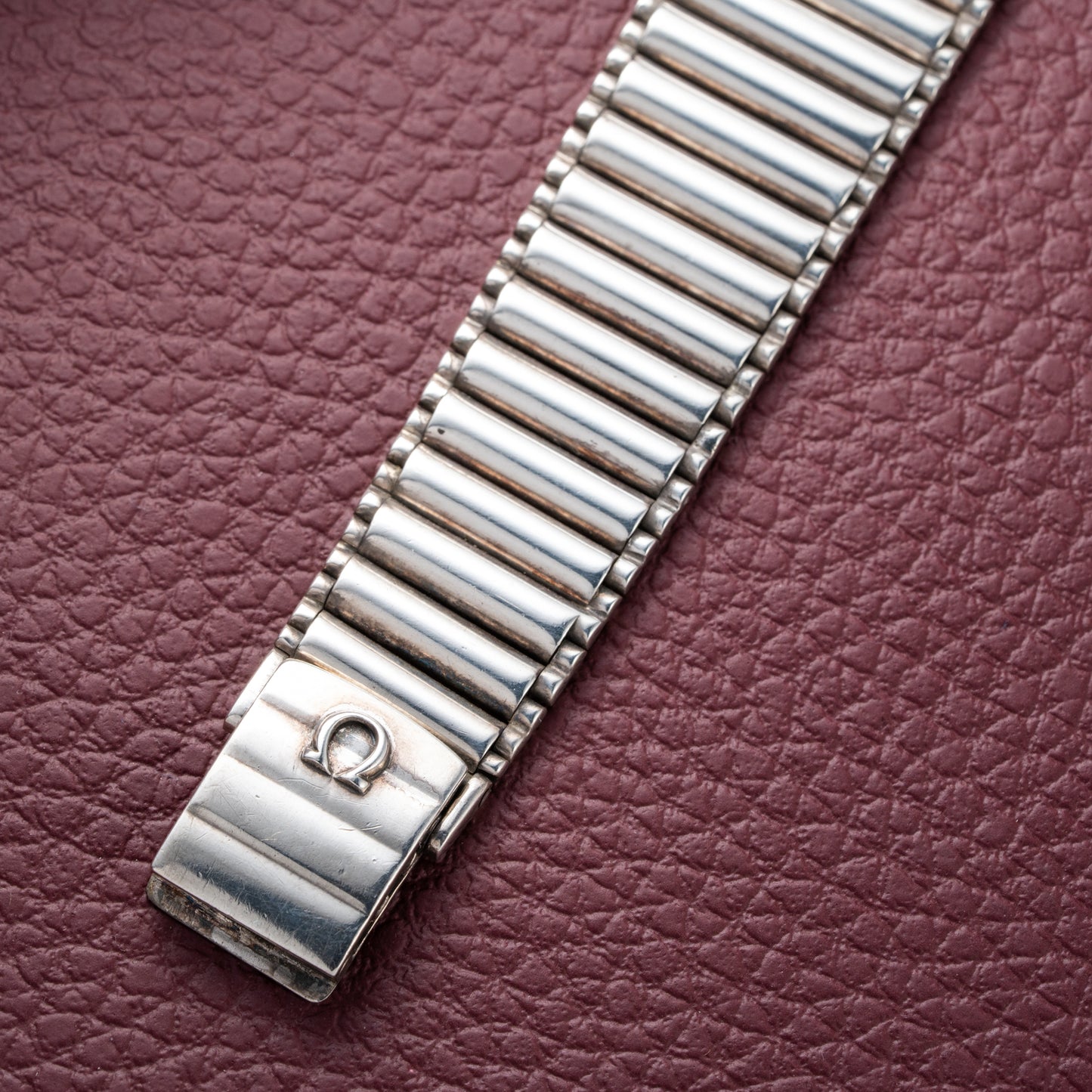 Omega De Ville Jeux d’Argent 925 Sterling Silver Moiré Two Tone Dial Ref. 8390 from 1973