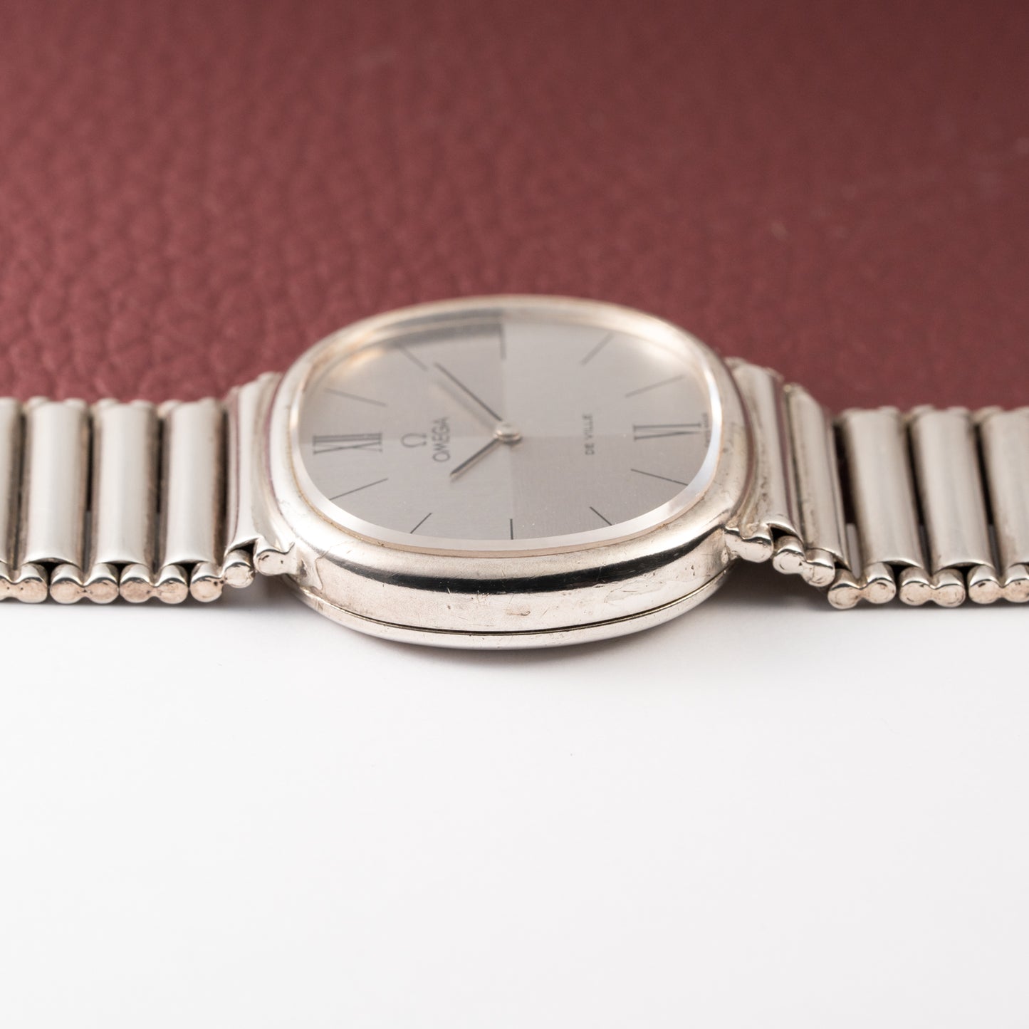 Omega De Ville Jeux d’Argent 925 Sterling Silver Moiré Two Tone Dial Ref. 8390 from 1973