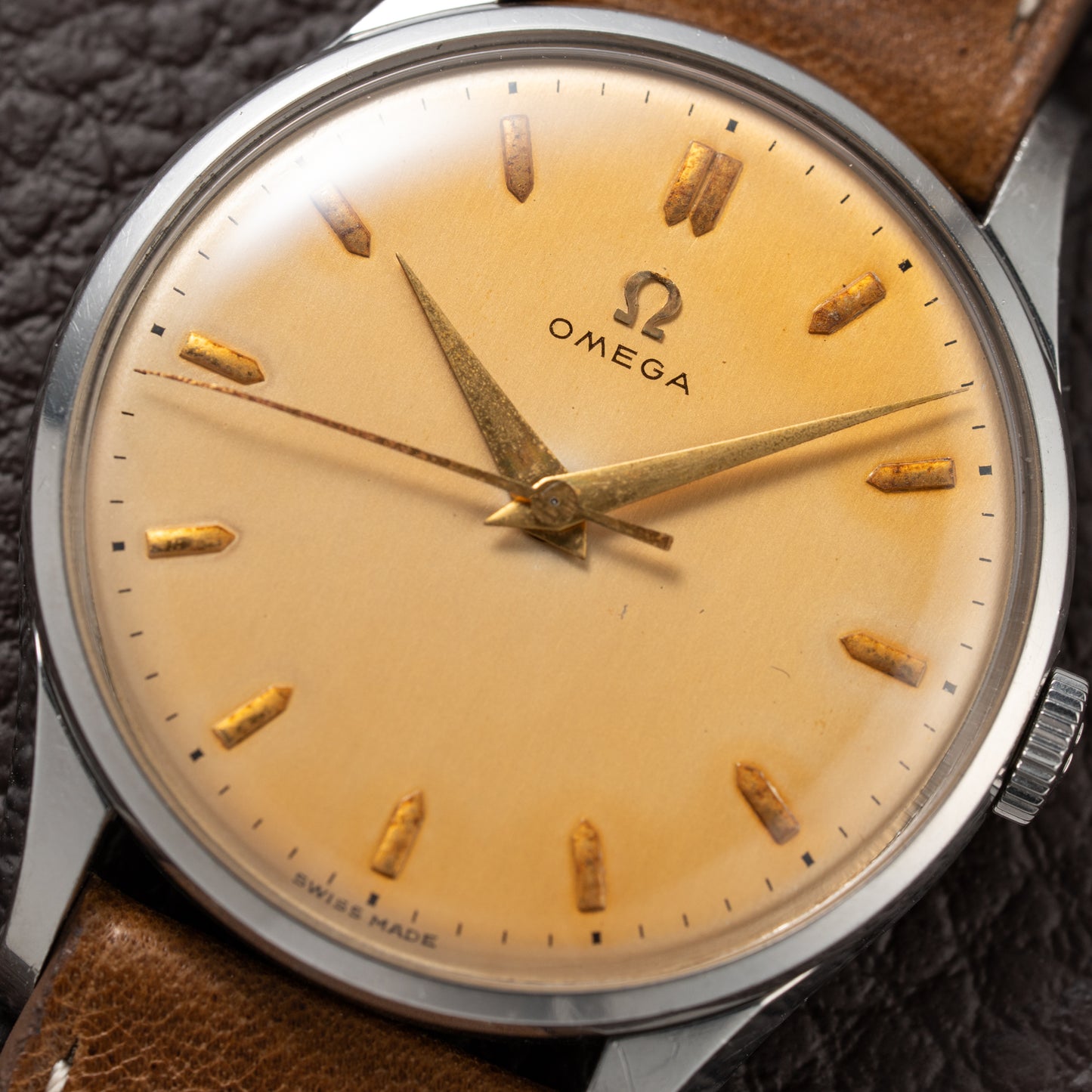 Omega Dress Watch Jumbo Centre Seconds Patina Dial Ref. 2810 from 1955