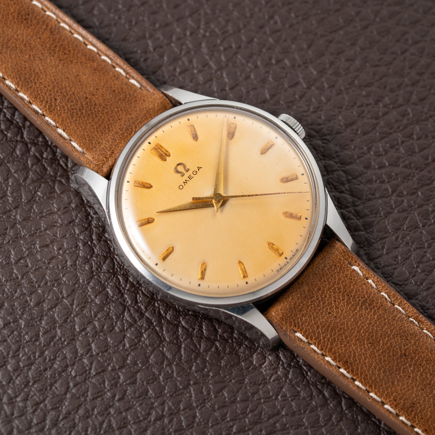 Omega Dress Watch Jumbo Centre Seconds Patina Dial Ref. 2810 from 1955