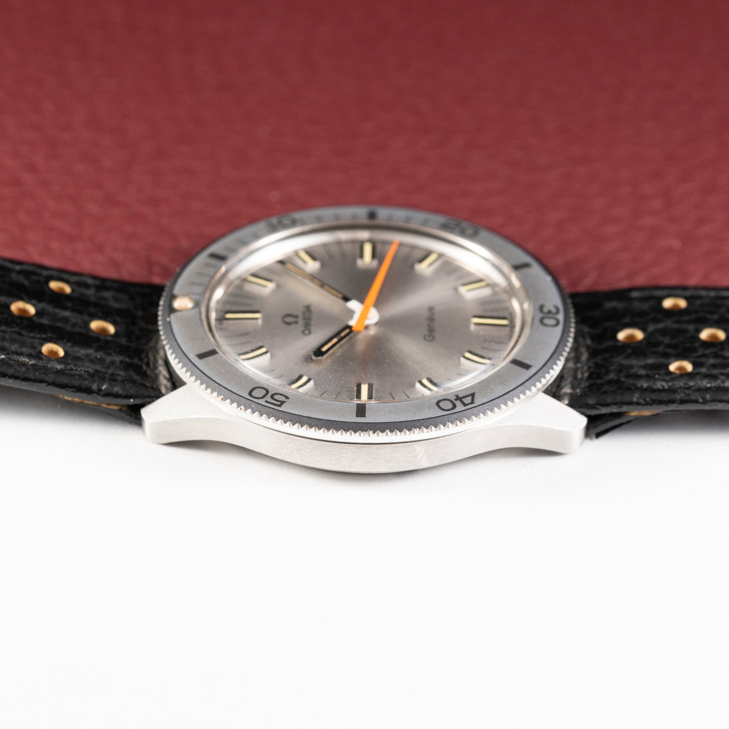 Omega Geneve Admiralty Diver NOS New Old Stock from 1969 Ref. 135.042
