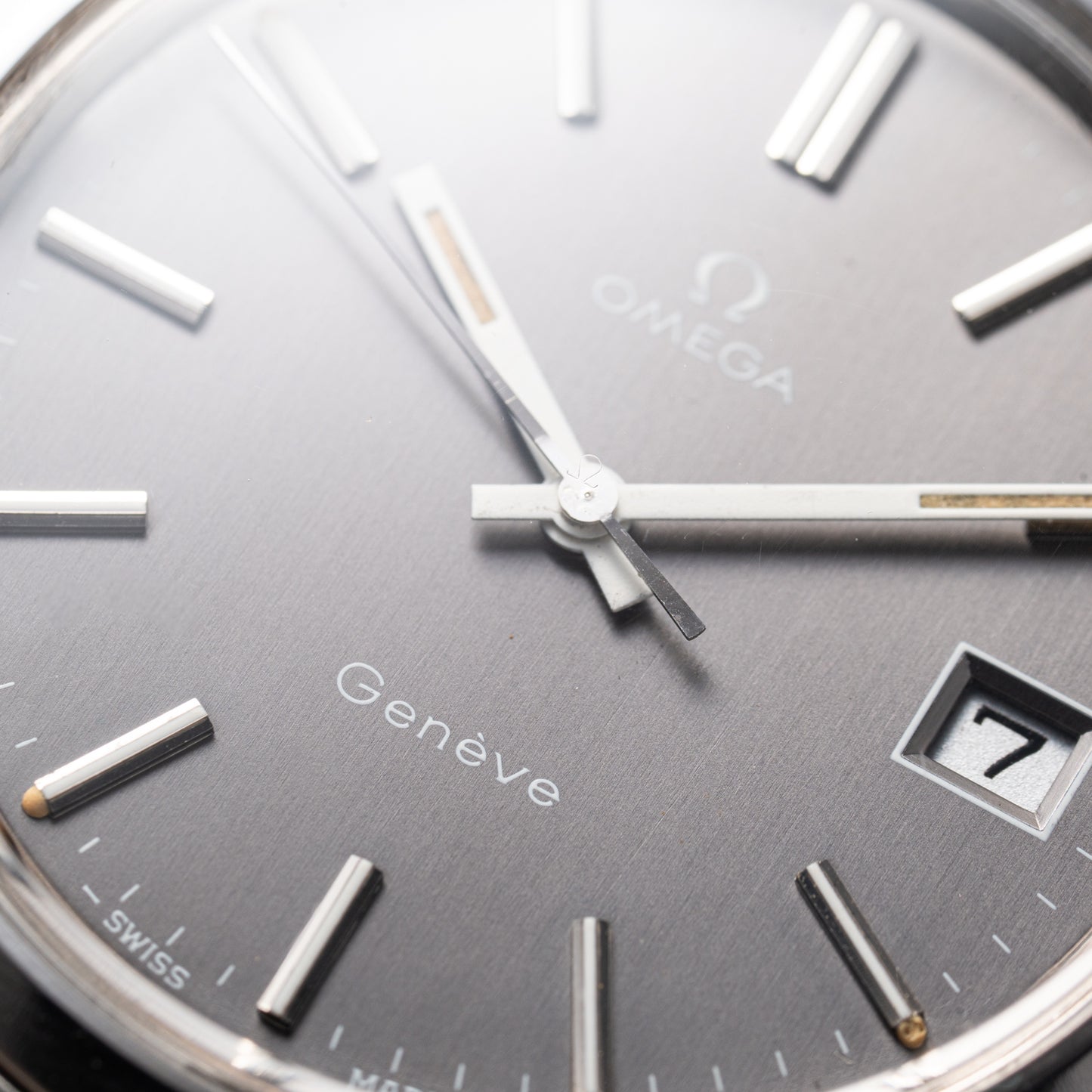 Omega Genève Jumbo "Date" Grey Dial from 1974