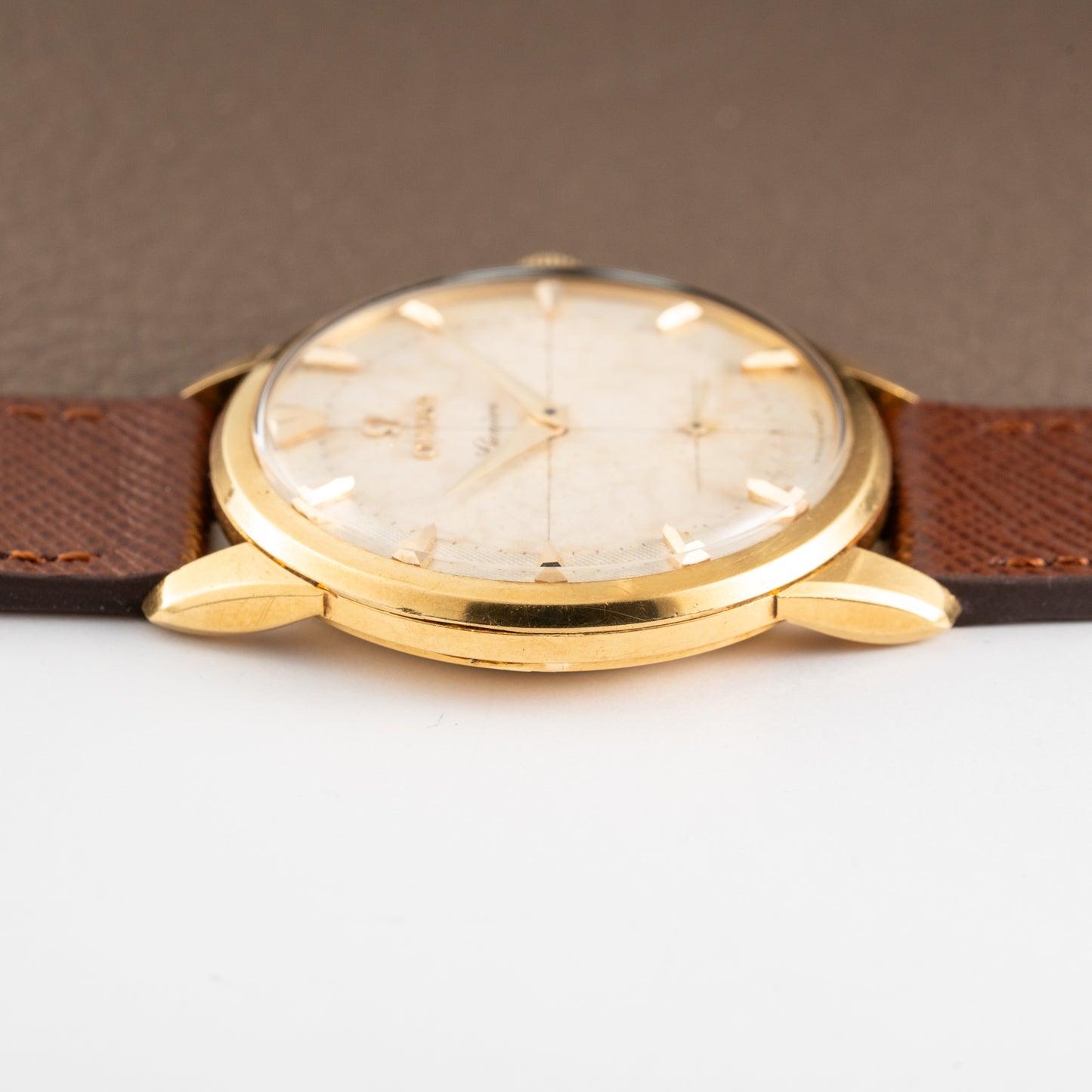 Omega Genève Honeycomb Oversize 18k Yellow Gold Ref. 2748 from 1954