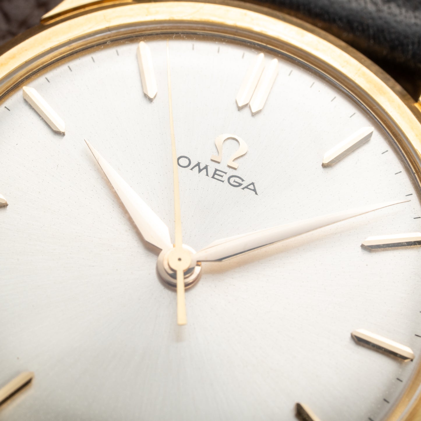 Omega Oversize Dress Watch 18k Yellow Gold Ref 14708 Cal 285 from 1961