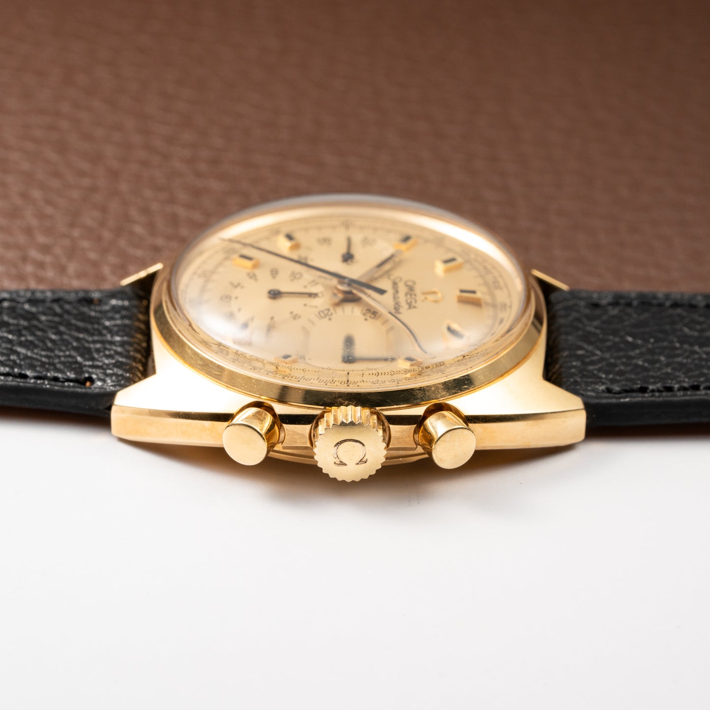 Omega Seamaster Chronograph “C-Shape” DeLuxe 18K Yellow Gold Cal. 861 Ref 145.016 from 1969