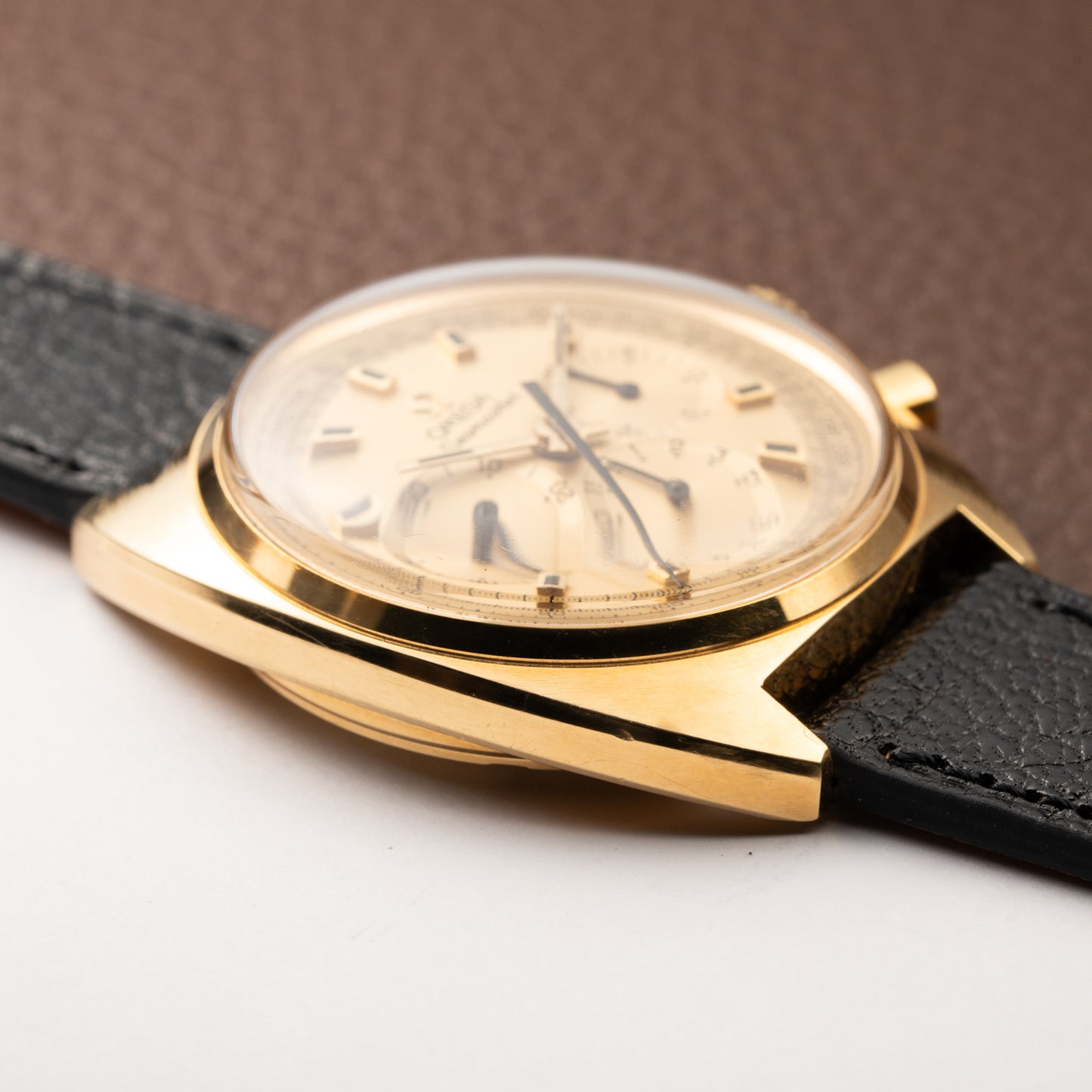 Omega Seamaster Chronograph “C-Shape” DeLuxe 18K Yellow Gold Cal. 861 Ref 145.016 from 1969