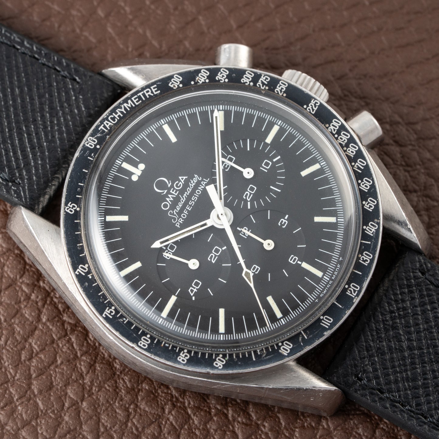 Omega Speedmaster Professional Long S and R Moonwatch Ref 145.022 with papers from 1984