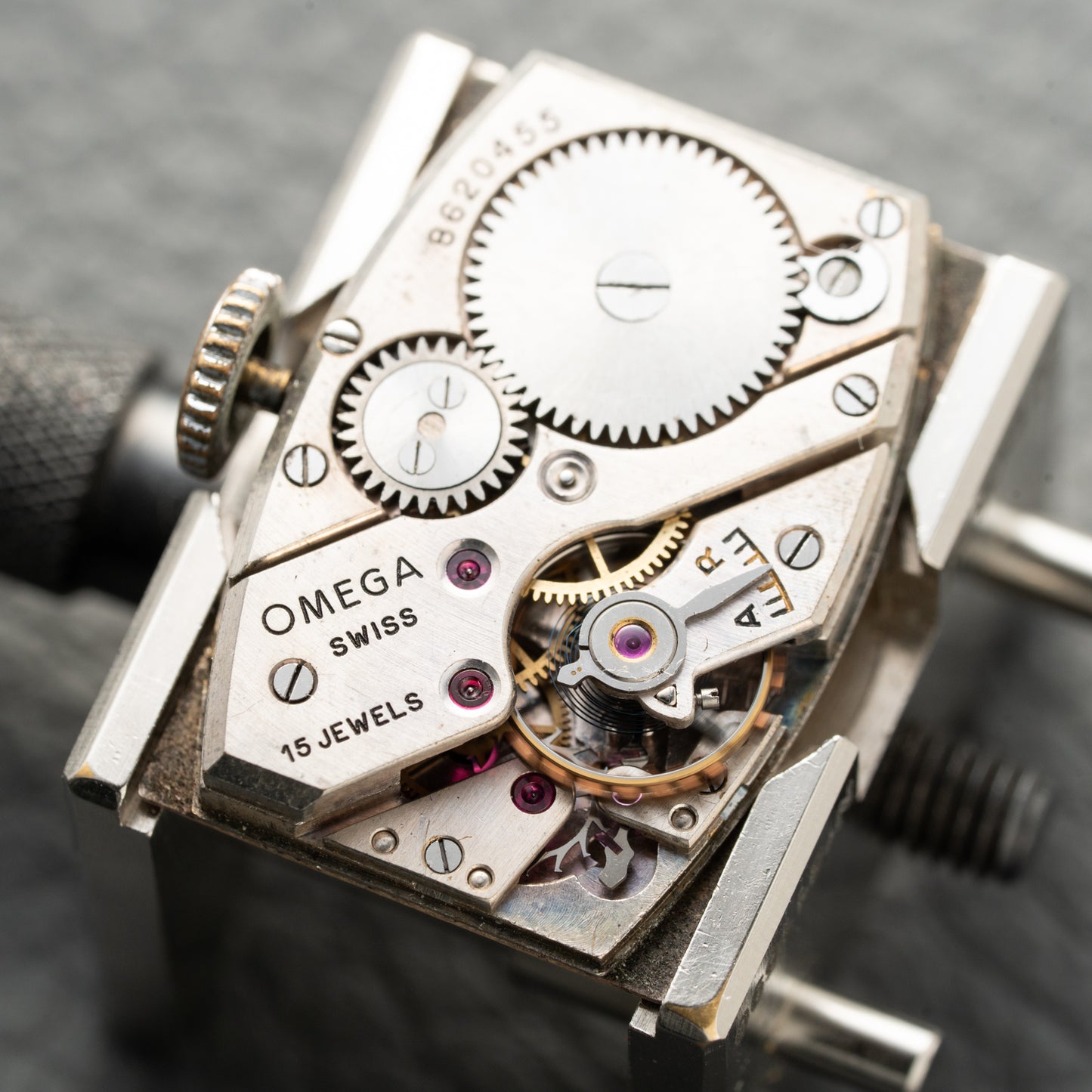 Omega Tank T17 Rare Moving Lugs from 1937